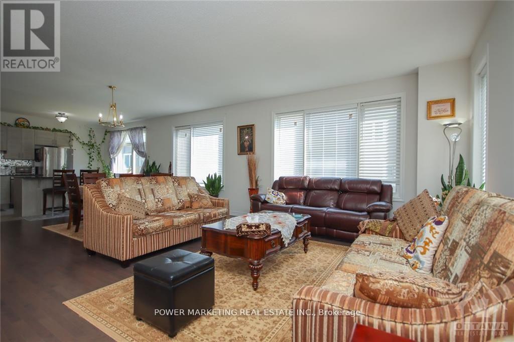 339 Lamarche Avenue, Ottawa, Ontario  K1W 0M9 - Photo 3 - X13046274