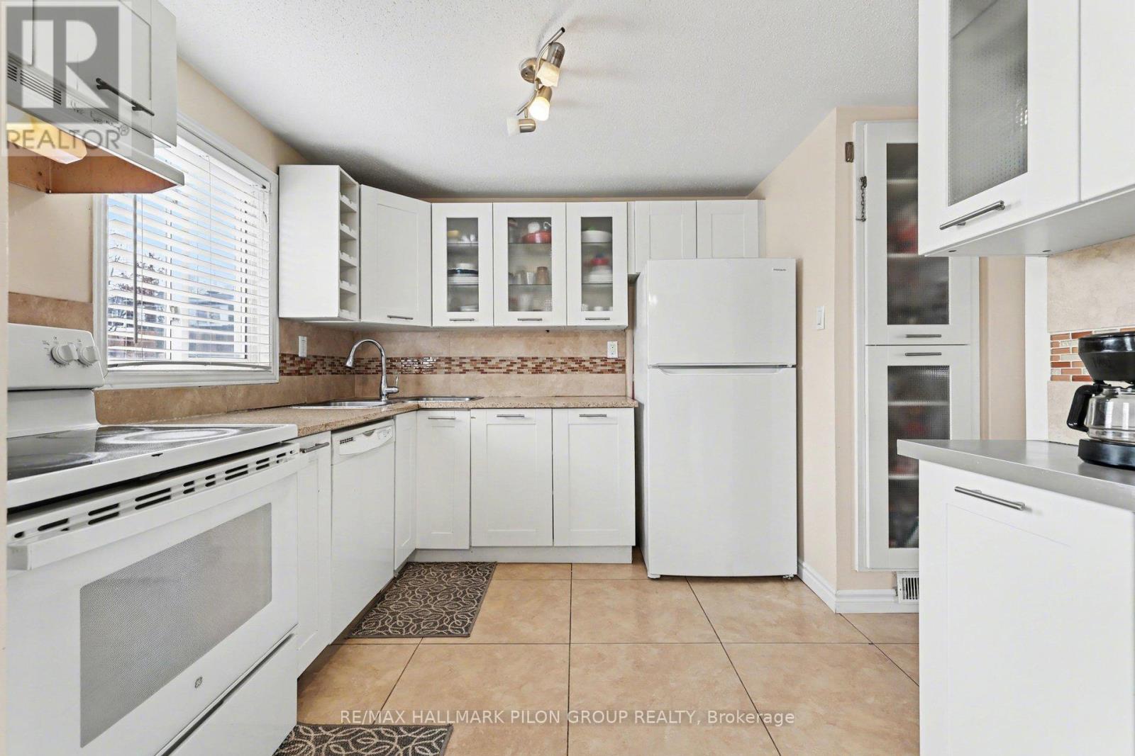 C - 1540 Beaverpond Drive, Ottawa, Ontario  K1B 3R9 - Photo 7 - X13047102
