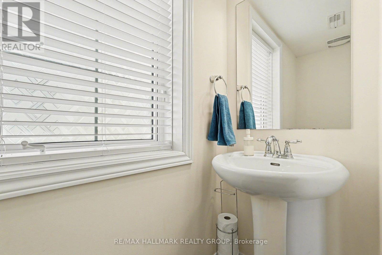 217 Bensinger Way, Ottawa, Ontario  K2S 0P1 - Photo 12 - X13047526