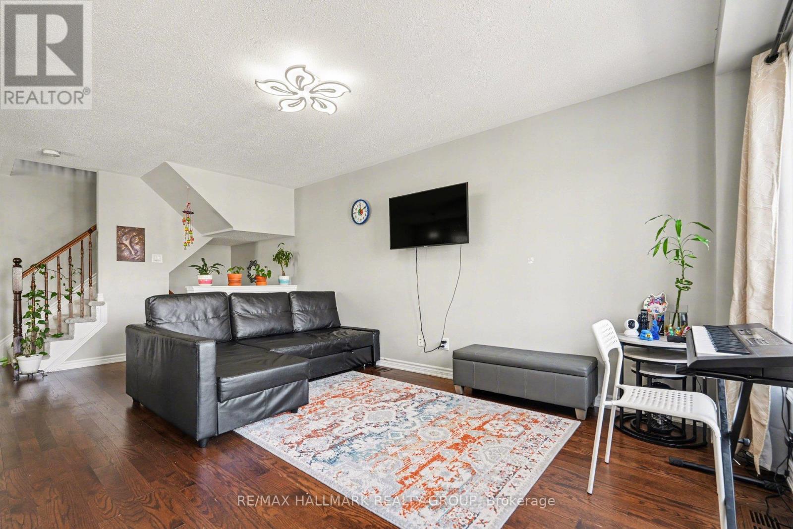 217 Bensinger Way, Ottawa, Ontario  K2S 0P1 - Photo 5 - X13047526