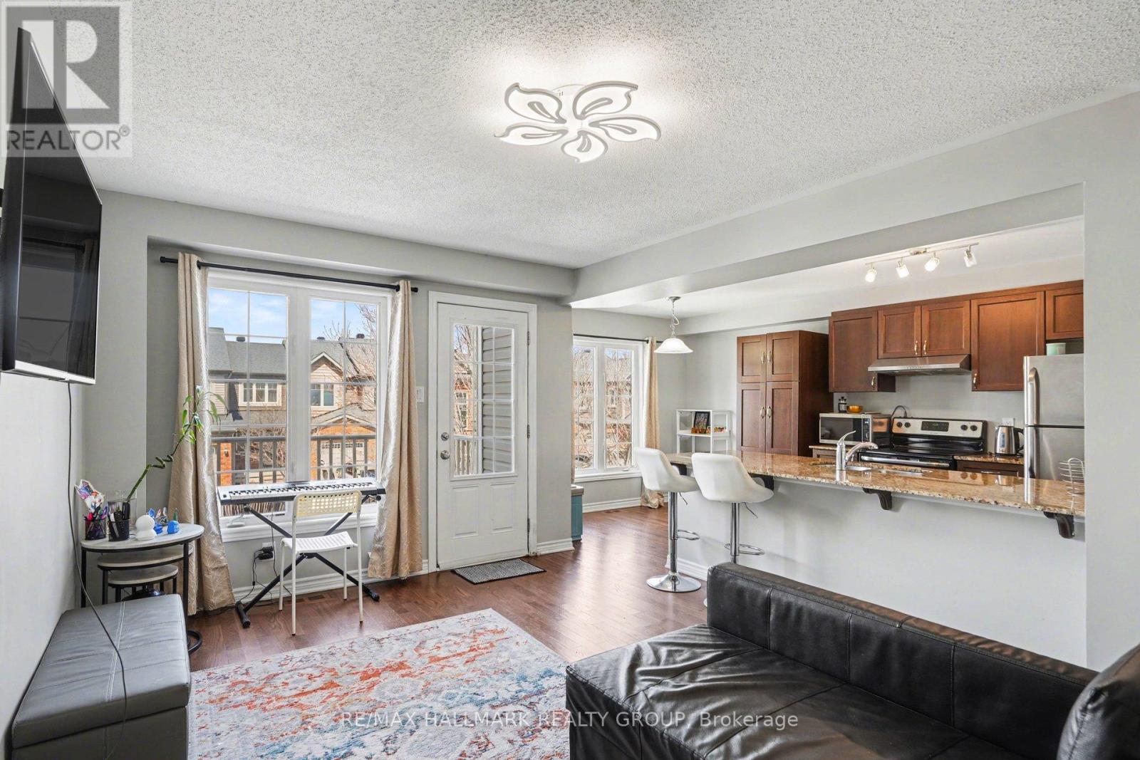 217 Bensinger Way, Ottawa, Ontario  K2S 0P1 - Photo 6 - X13047526