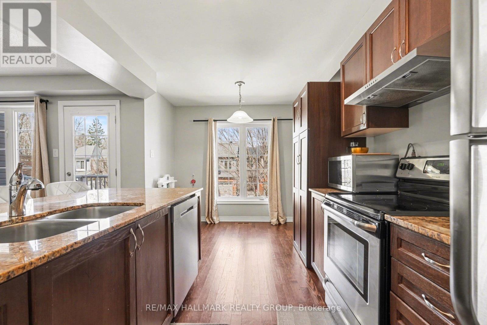217 Bensinger Way, Ottawa, Ontario  K2S 0P1 - Photo 9 - X13047526