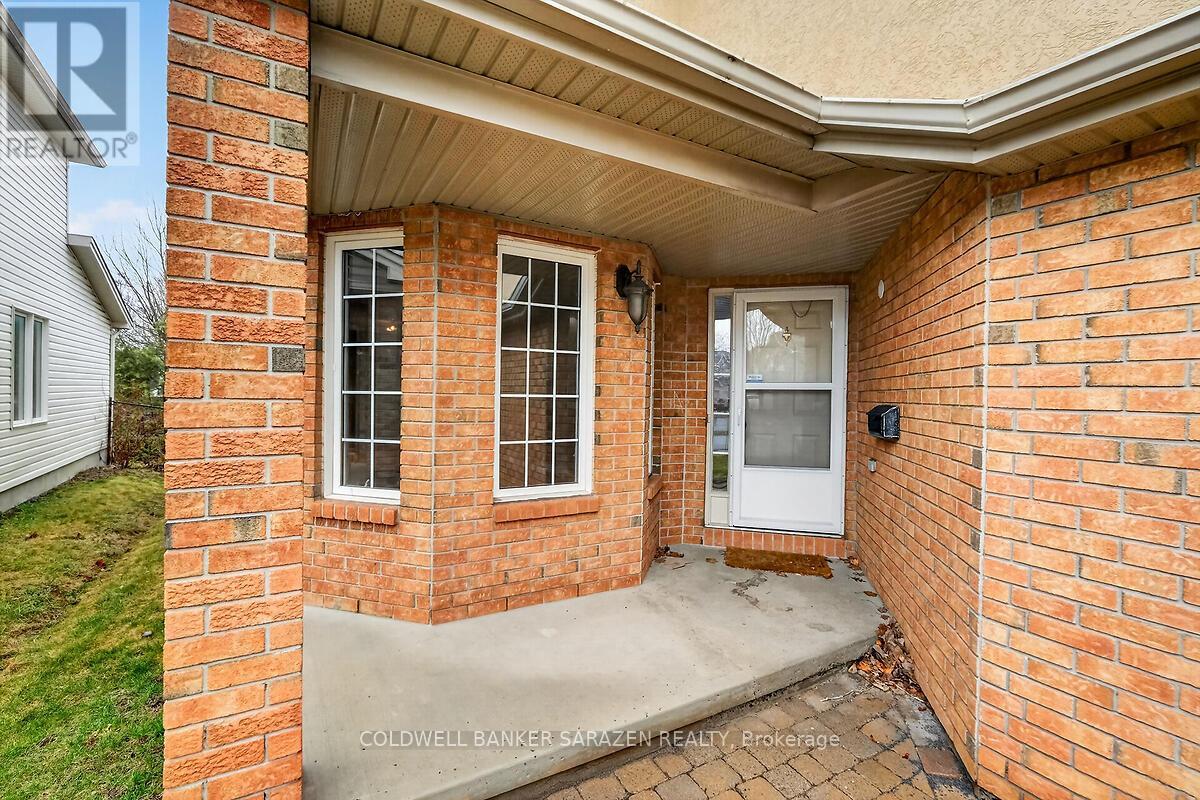 33 Rialto Way, Ottawa, Ontario  K1T 4B3 - Photo 3 - X13020990
