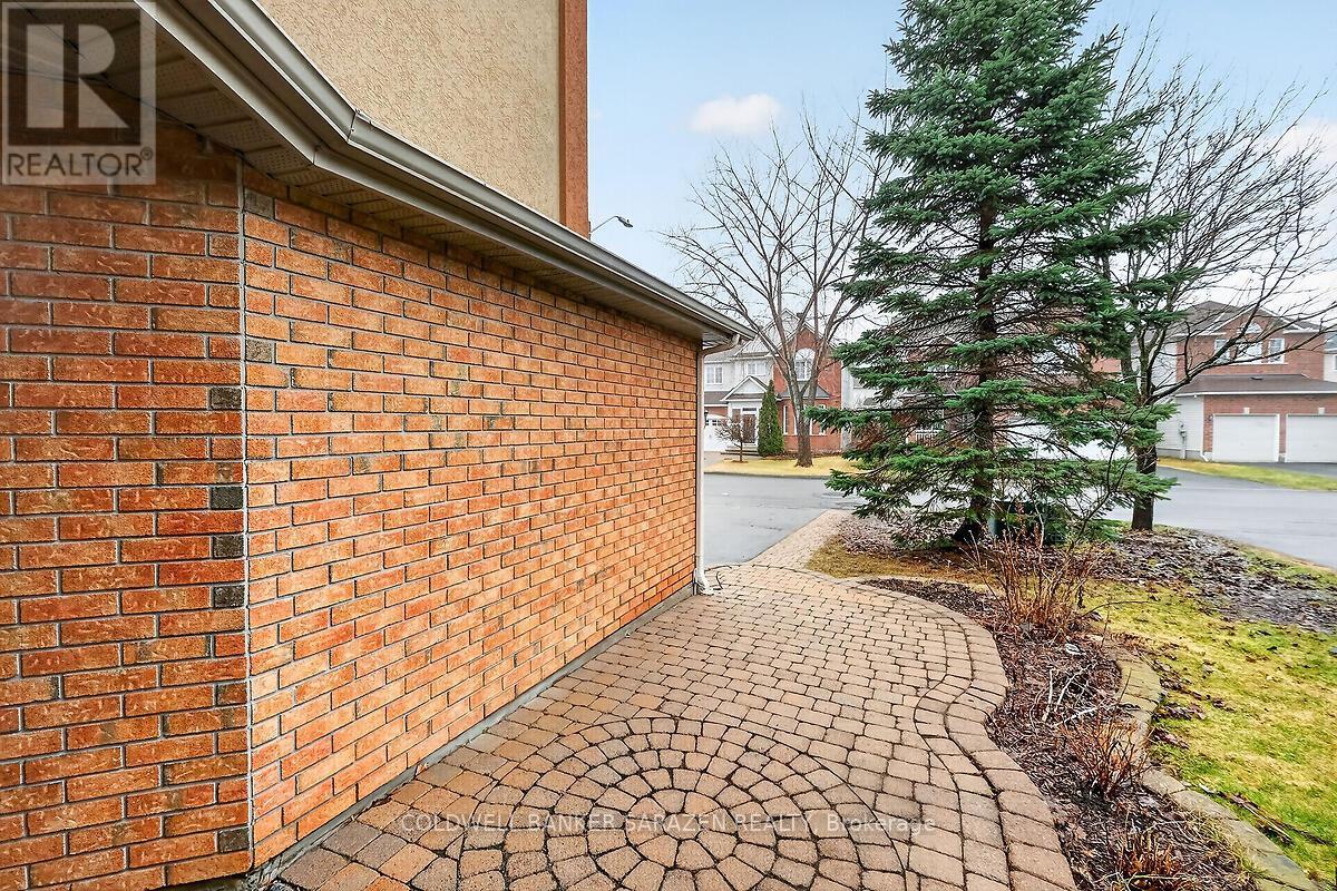 33 Rialto Way, Ottawa, Ontario  K1T 4B3 - Photo 4 - X13020990