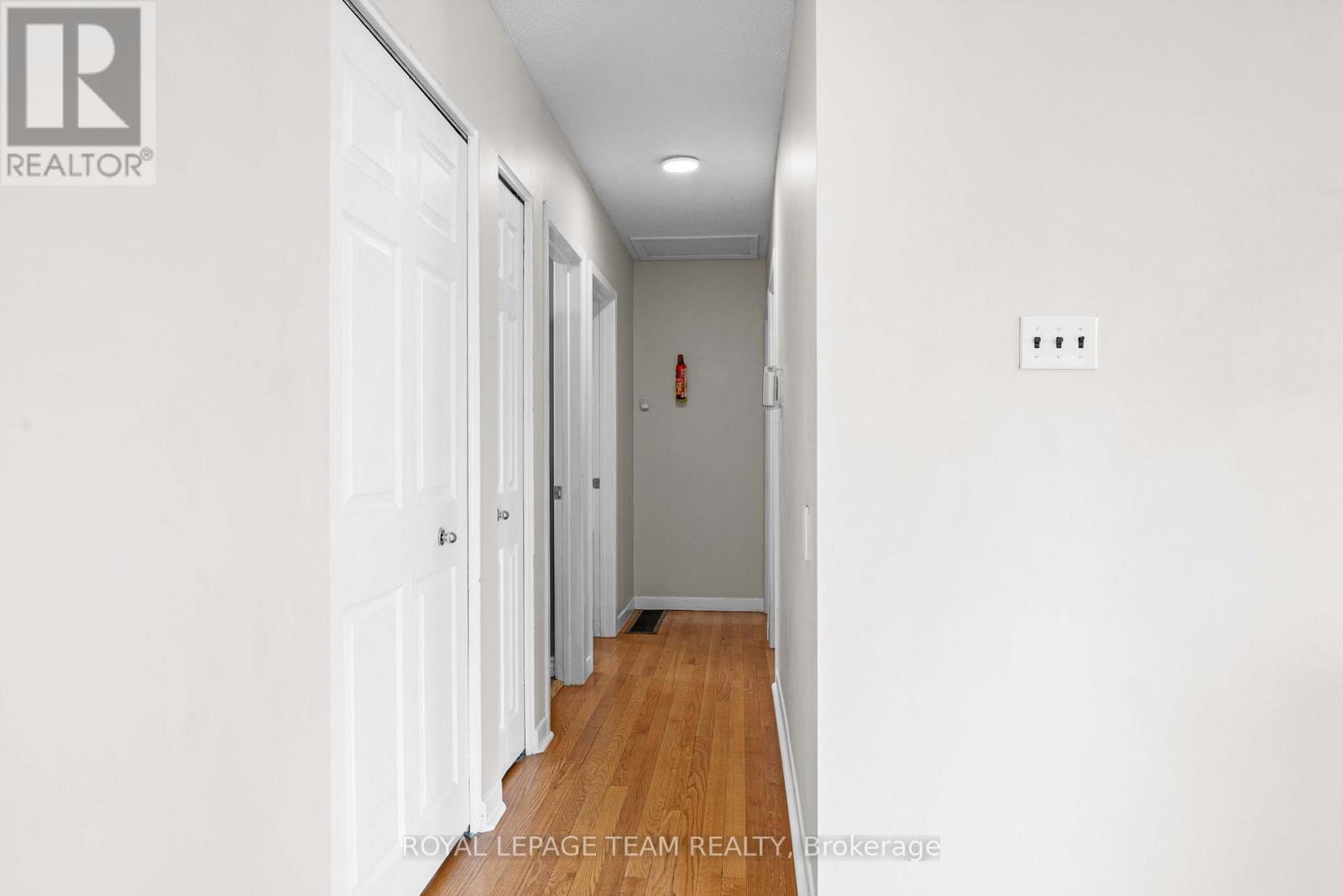 50 Hilliard Avenue, Ottawa, Ontario  K2E 6C1 - Photo 13 - X13047804