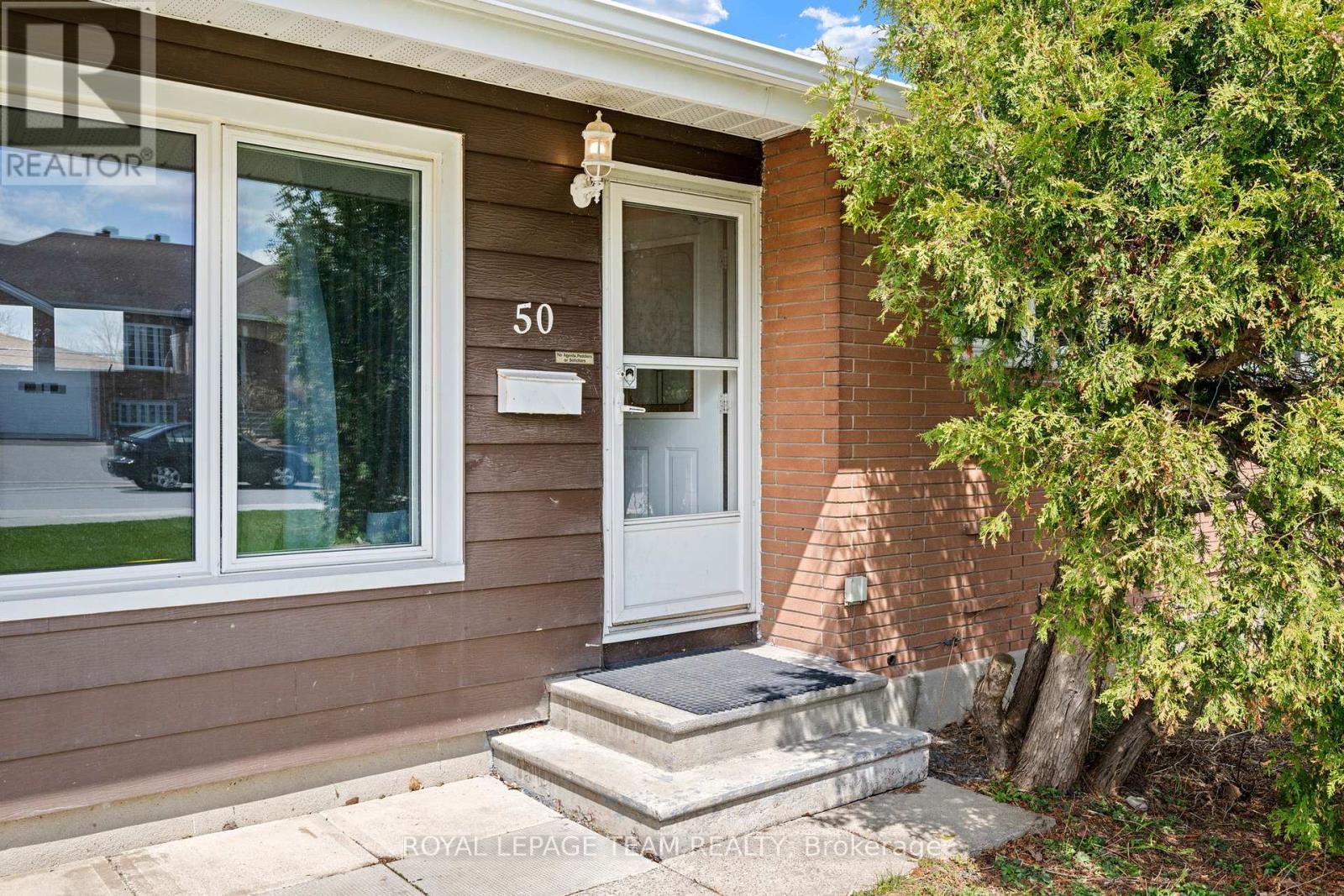 50 Hilliard Avenue, Ottawa, Ontario  K2E 6C1 - Photo 3 - X13047804