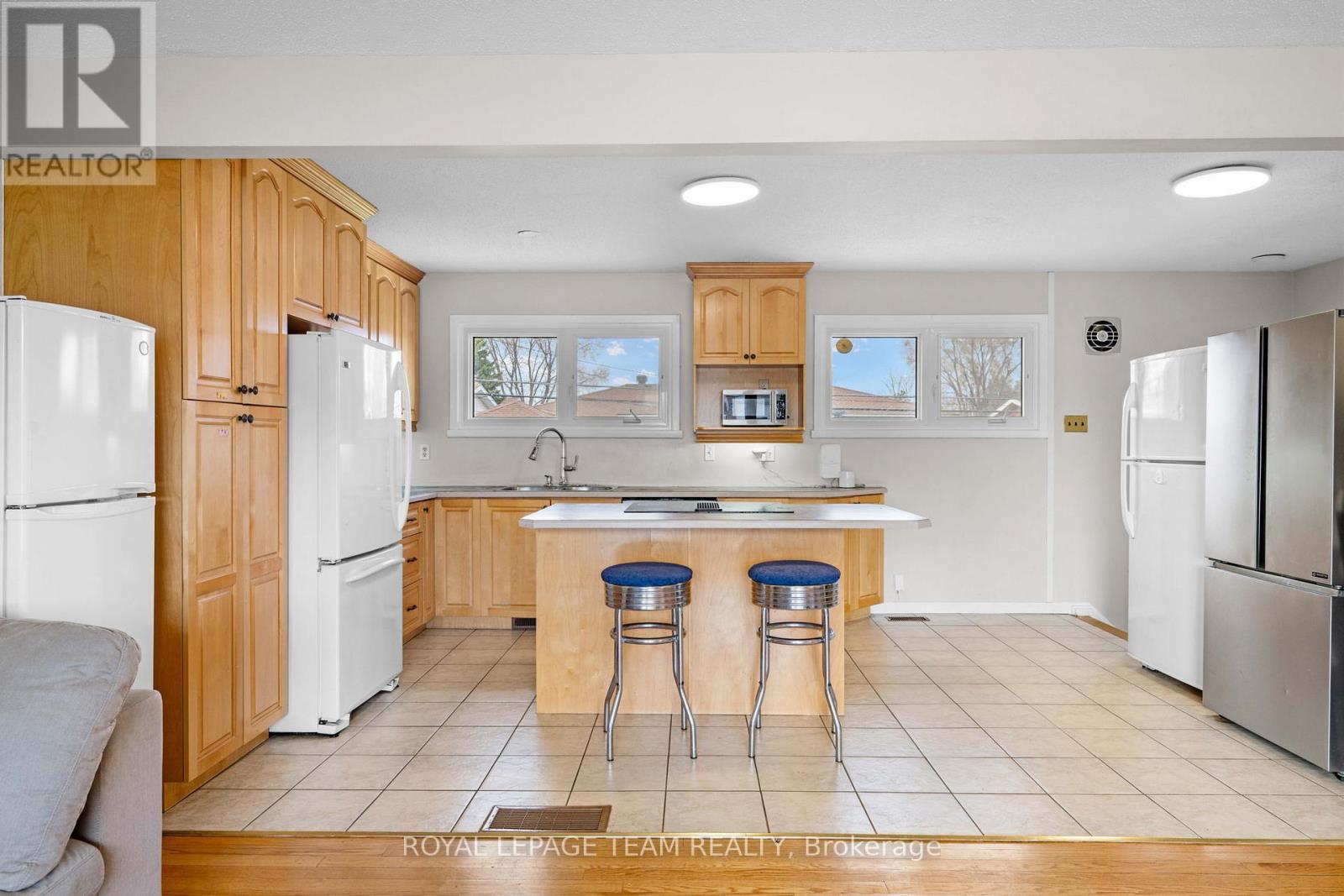 50 Hilliard Avenue, Ottawa, Ontario  K2E 6C1 - Photo 5 - X13047804