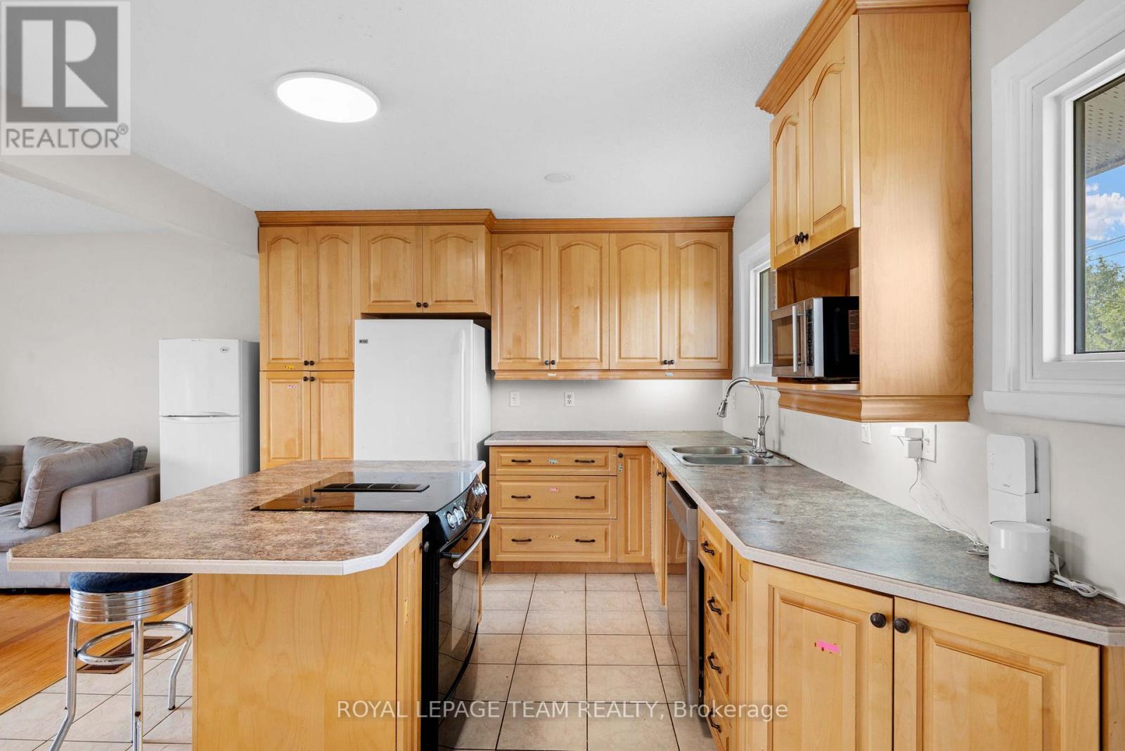 50 Hilliard Avenue, Ottawa, Ontario  K2E 6C1 - Photo 7 - X13047804