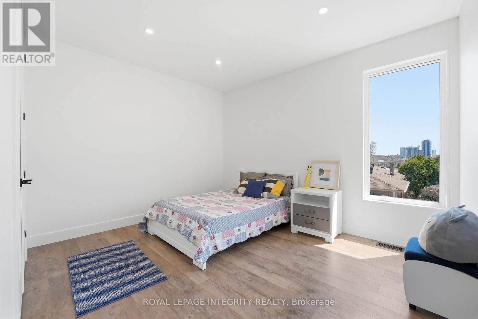 984 Watson Street, Ottawa, Ontario  K2B 6C2 - Photo 30 - X13050468