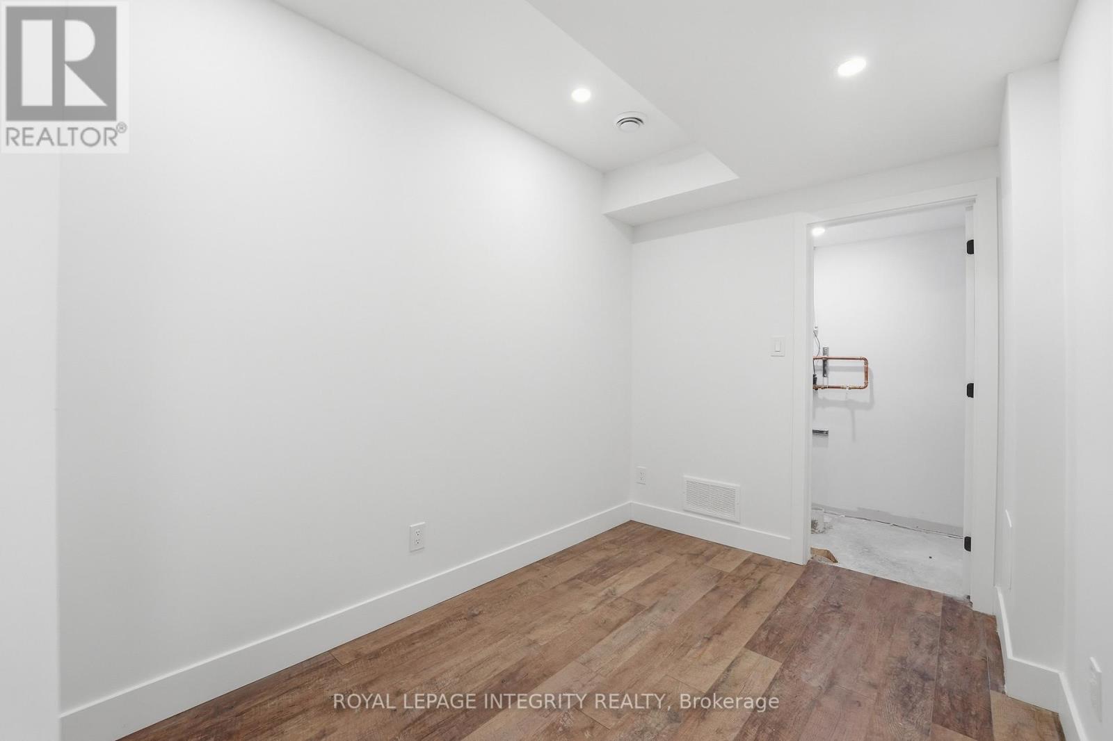 984 Watson Street, Ottawa, Ontario  K2B 6C2 - Photo 36 - X13050468