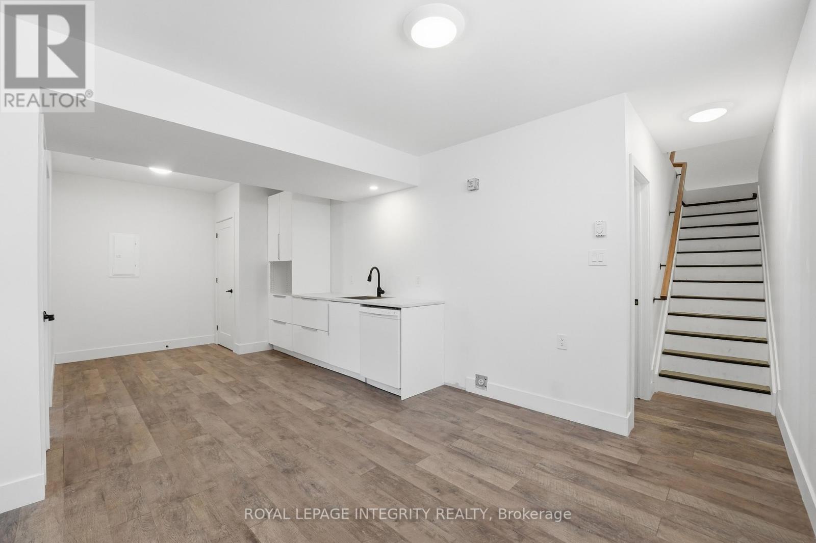 984 Watson Street, Ottawa, Ontario  K2B 6C2 - Photo 39 - X13050468