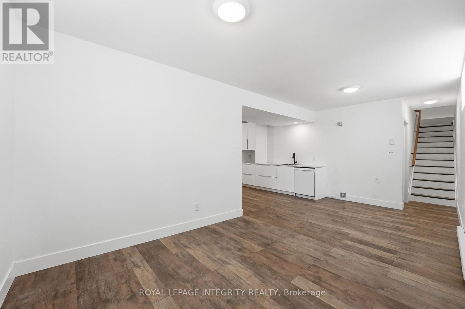 984 Watson Street, Ottawa, Ontario  K2B 6C2 - Photo 40 - X13050468