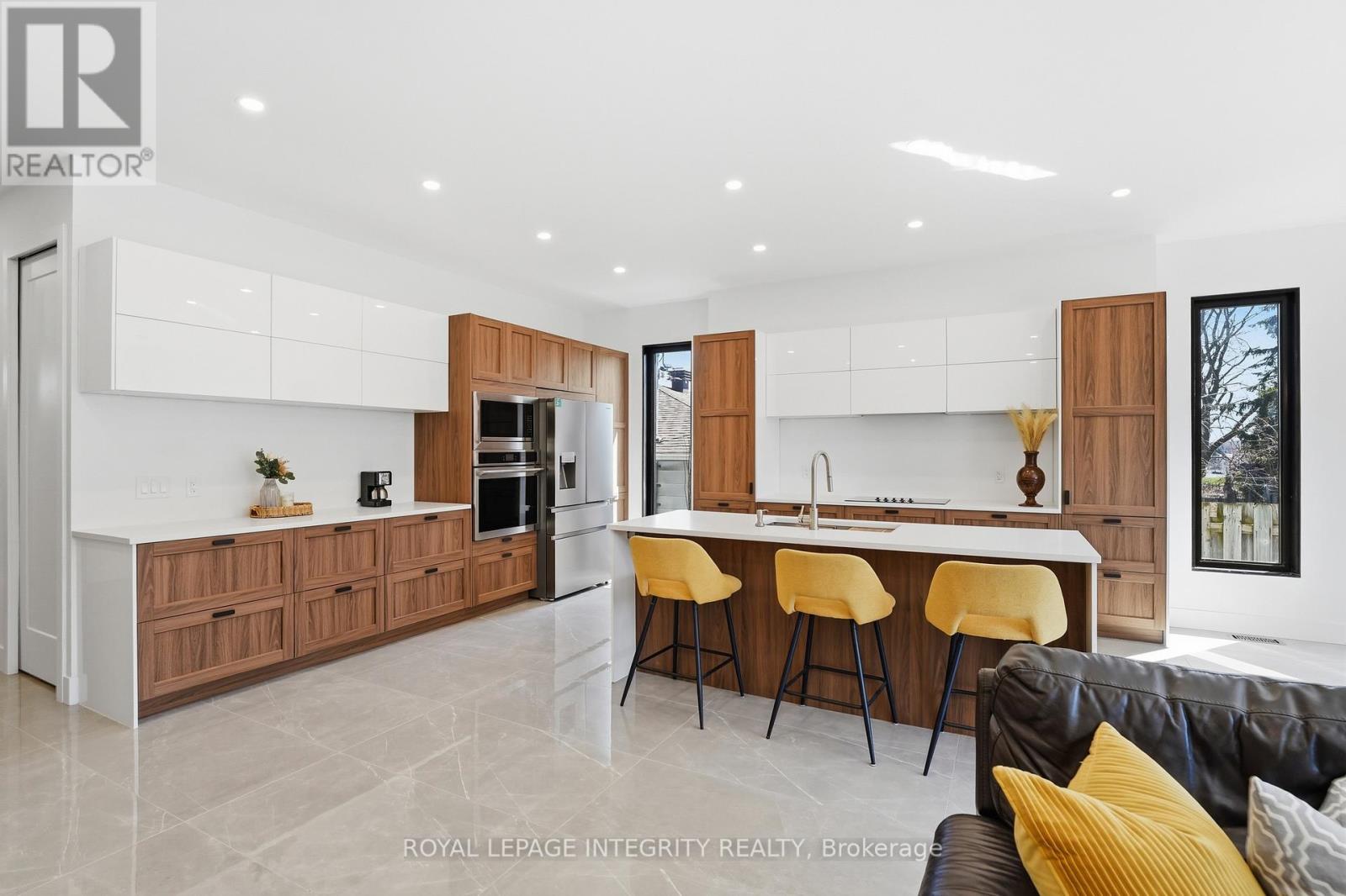 984 Watson Street, Ottawa, Ontario  K2B 6C2 - Photo 6 - X13050468