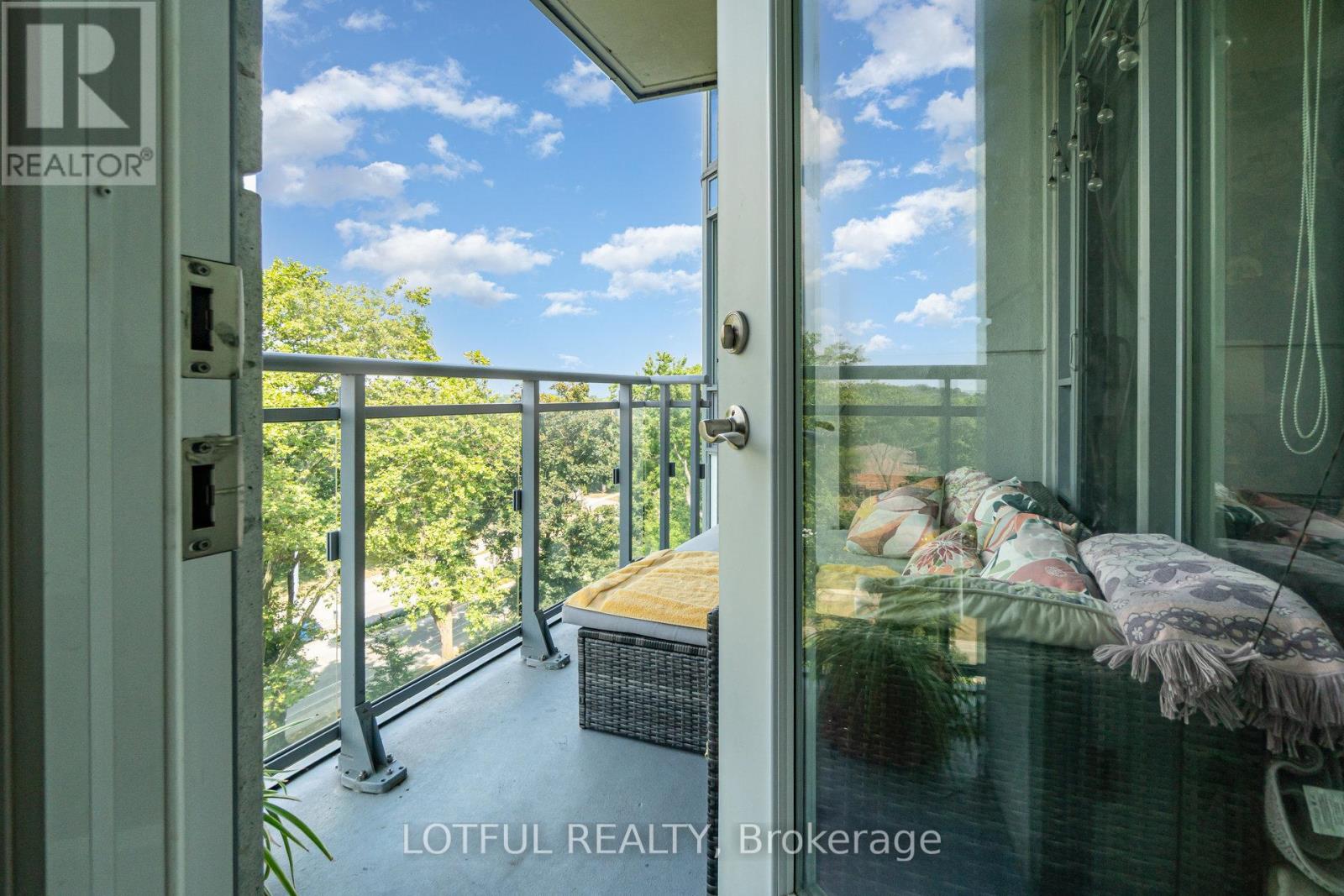 711 - 3500 Lakeshore Road W, Oakville, Ontario  L6L 0B4 - Photo 18 - W13050828