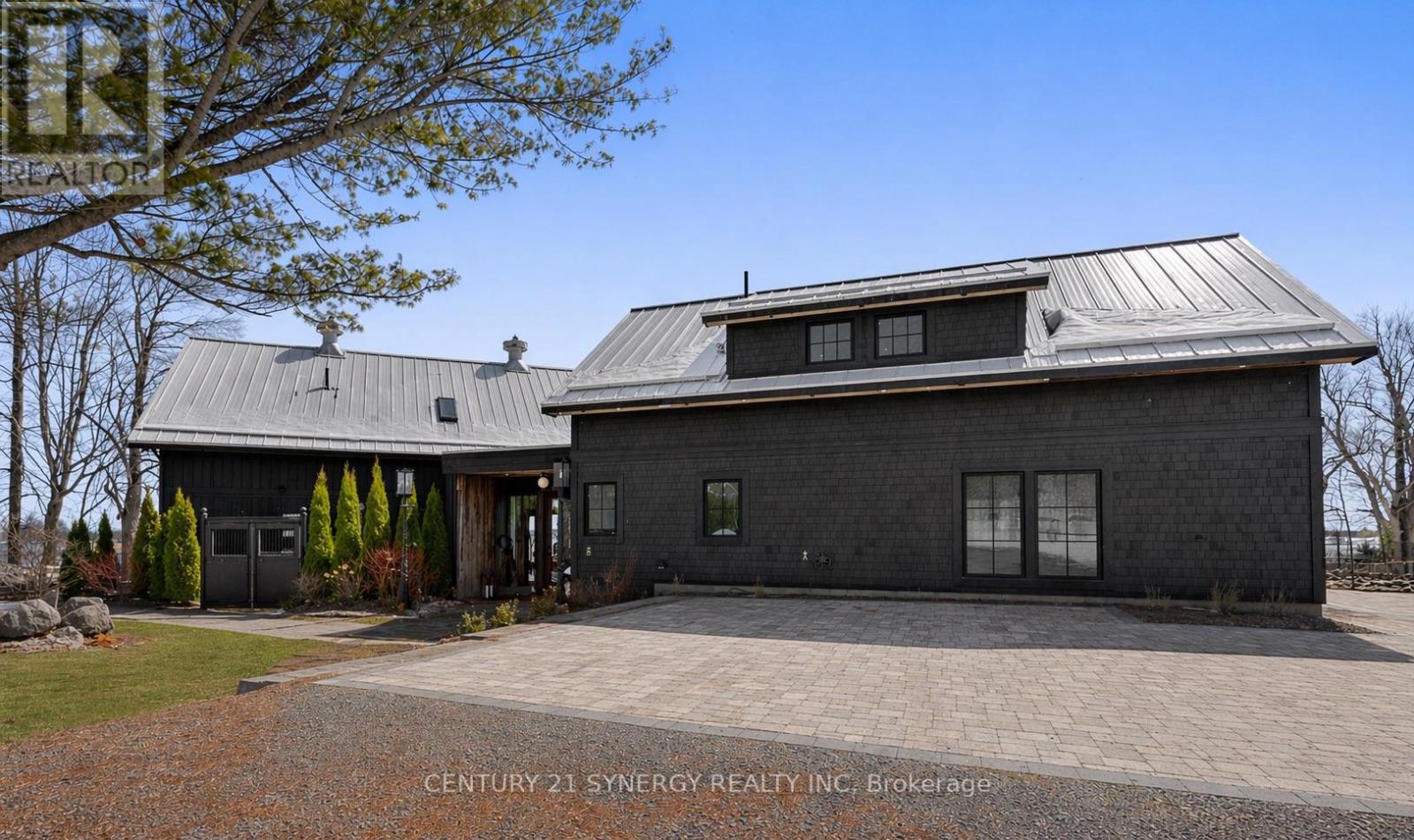 4/6 SIFTON ROAD, Front of Yonge, Ontario