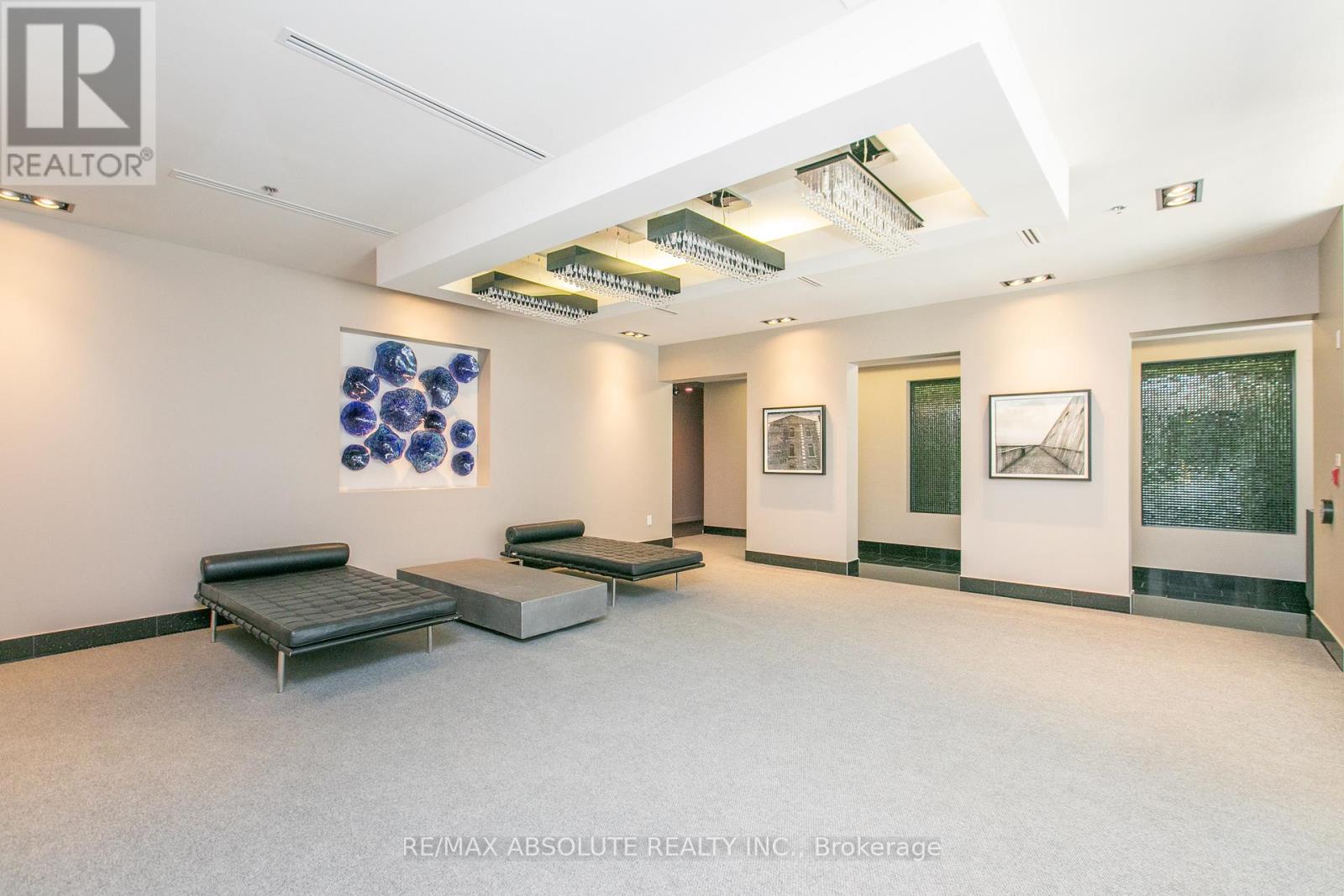 217 - 101 Richmond Road, Ottawa, Ontario  K1Z 0A6 - Photo 2 - X13053454