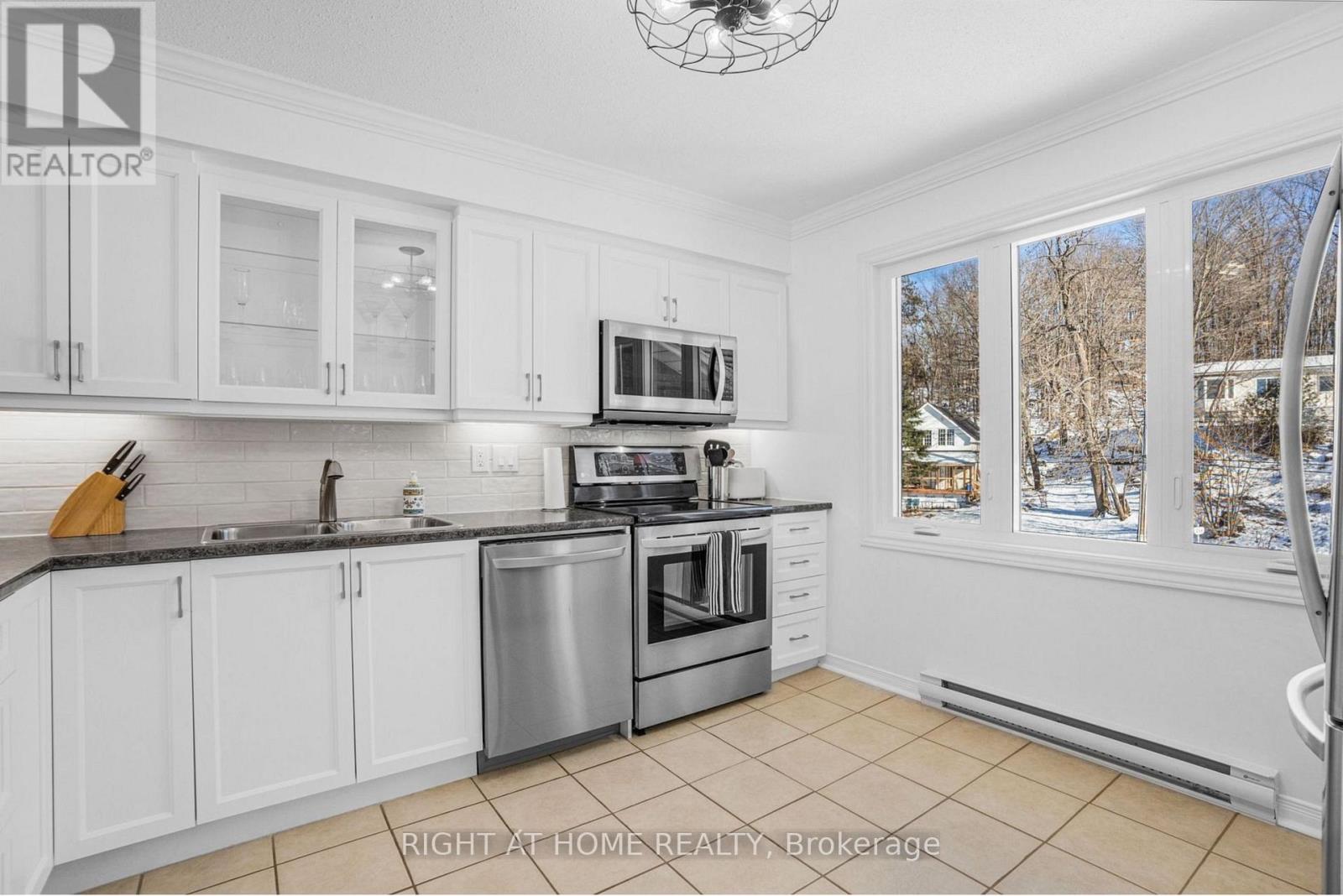 6 - 194-A Edwards Street, Clarence-Rockland, Ontario  K4K 1H8 - Photo 9 - X13053838