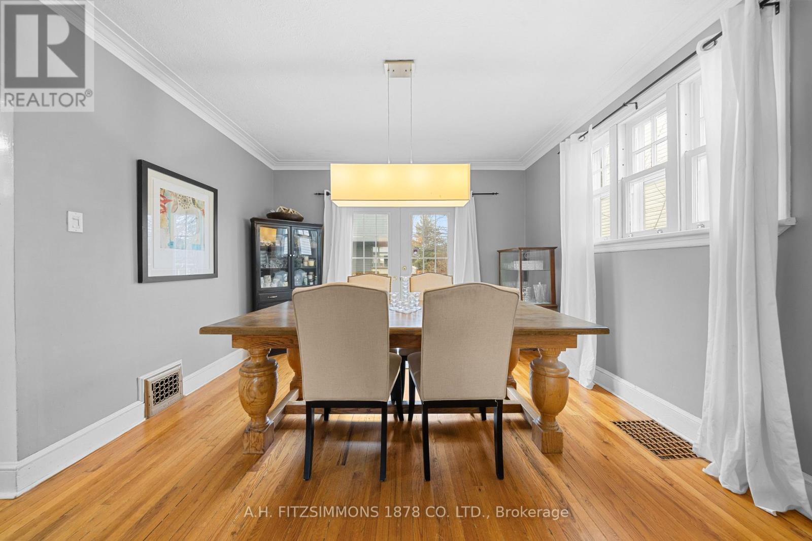 564 Tweedsmuir Avenue, Ottawa, Ontario  K1Z 5P2 - Photo 8 - X13054784