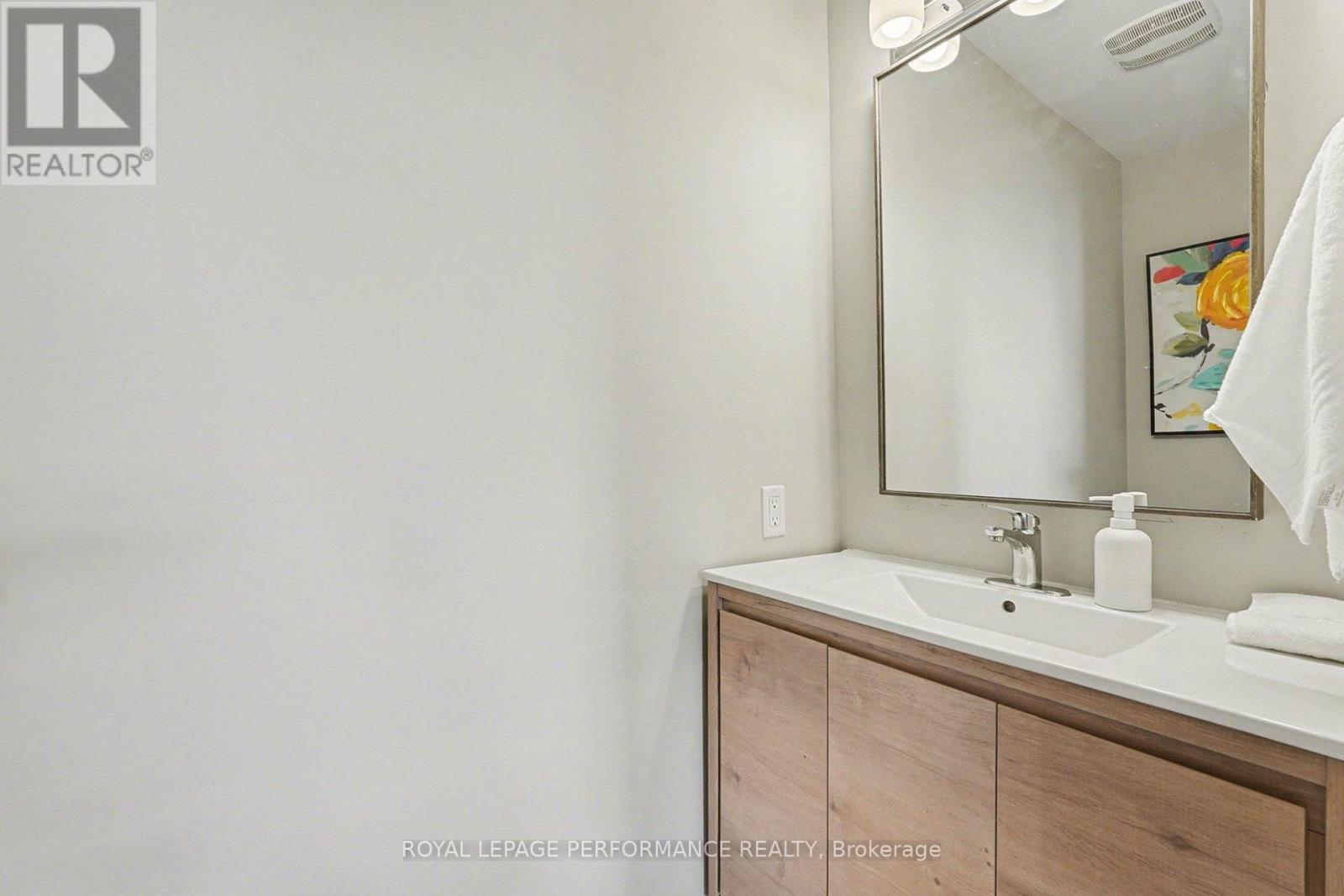 504 Yellow Birch Street, Ottawa, Ontario  K1W 0J3 - Photo 14 - X13055210
