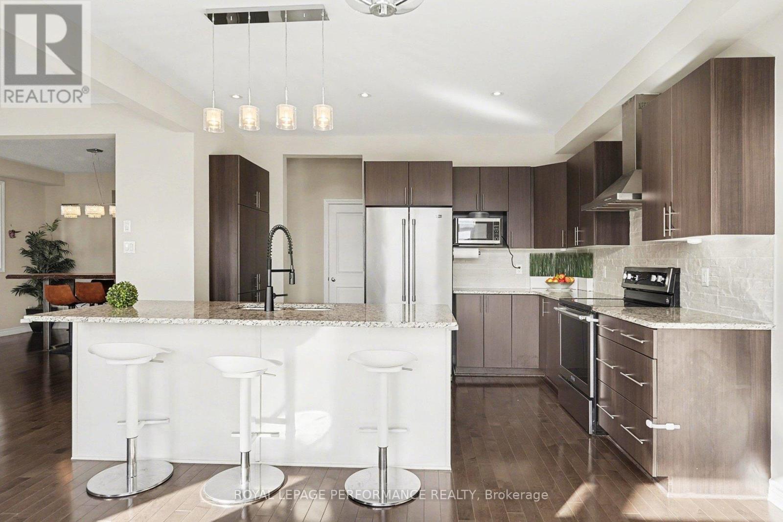 504 Yellow Birch Street, Ottawa, Ontario  K1W 0J3 - Photo 4 - X13055210