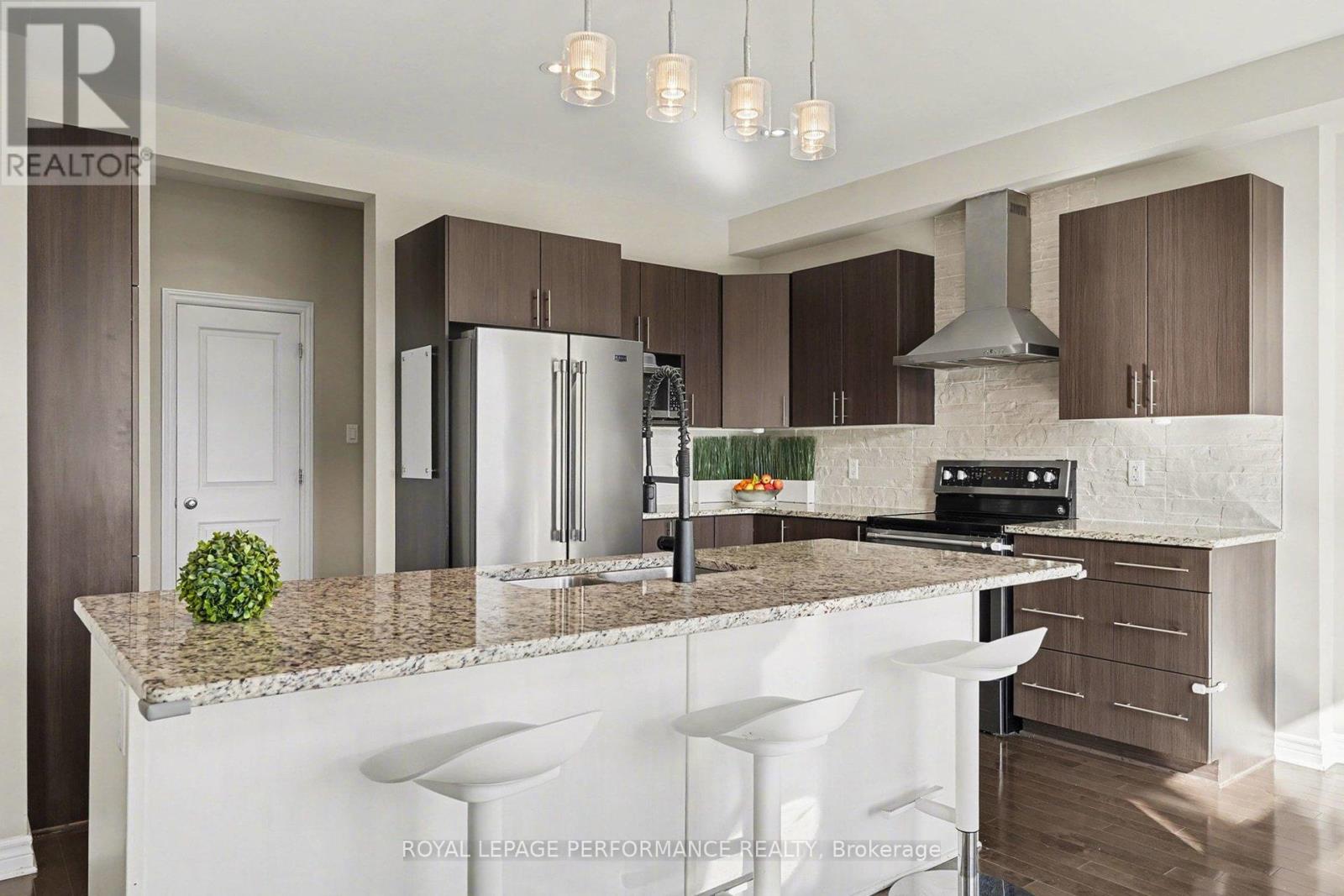 504 Yellow Birch Street, Ottawa, Ontario  K1W 0J3 - Photo 5 - X13055210