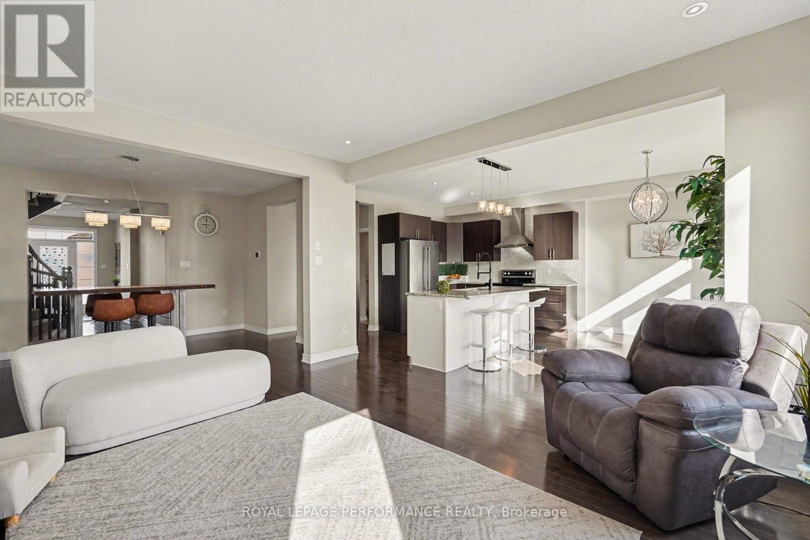 504 Yellow Birch Street, Ottawa, Ontario  K1W 0J3 - Photo 6 - X13055210