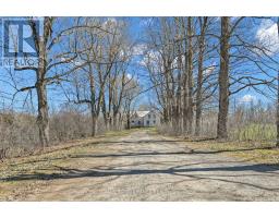 2421 BUCKWHEAT ROAD W, Edwardsburgh/Cardinal, Ontario