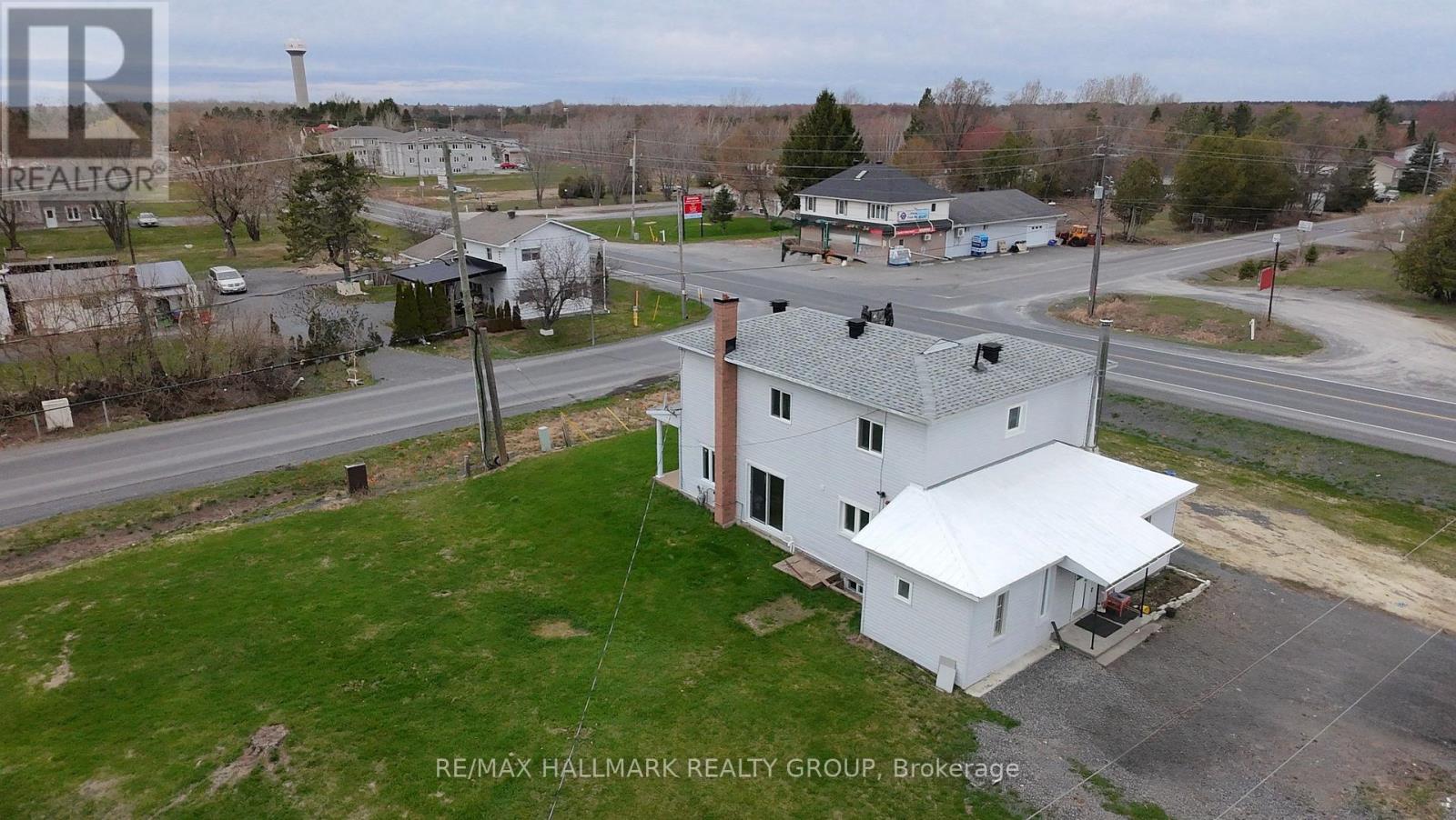 UPPER LEVEL - 612 RUSSELL ROAD, Clarence-Rockland, Ontario