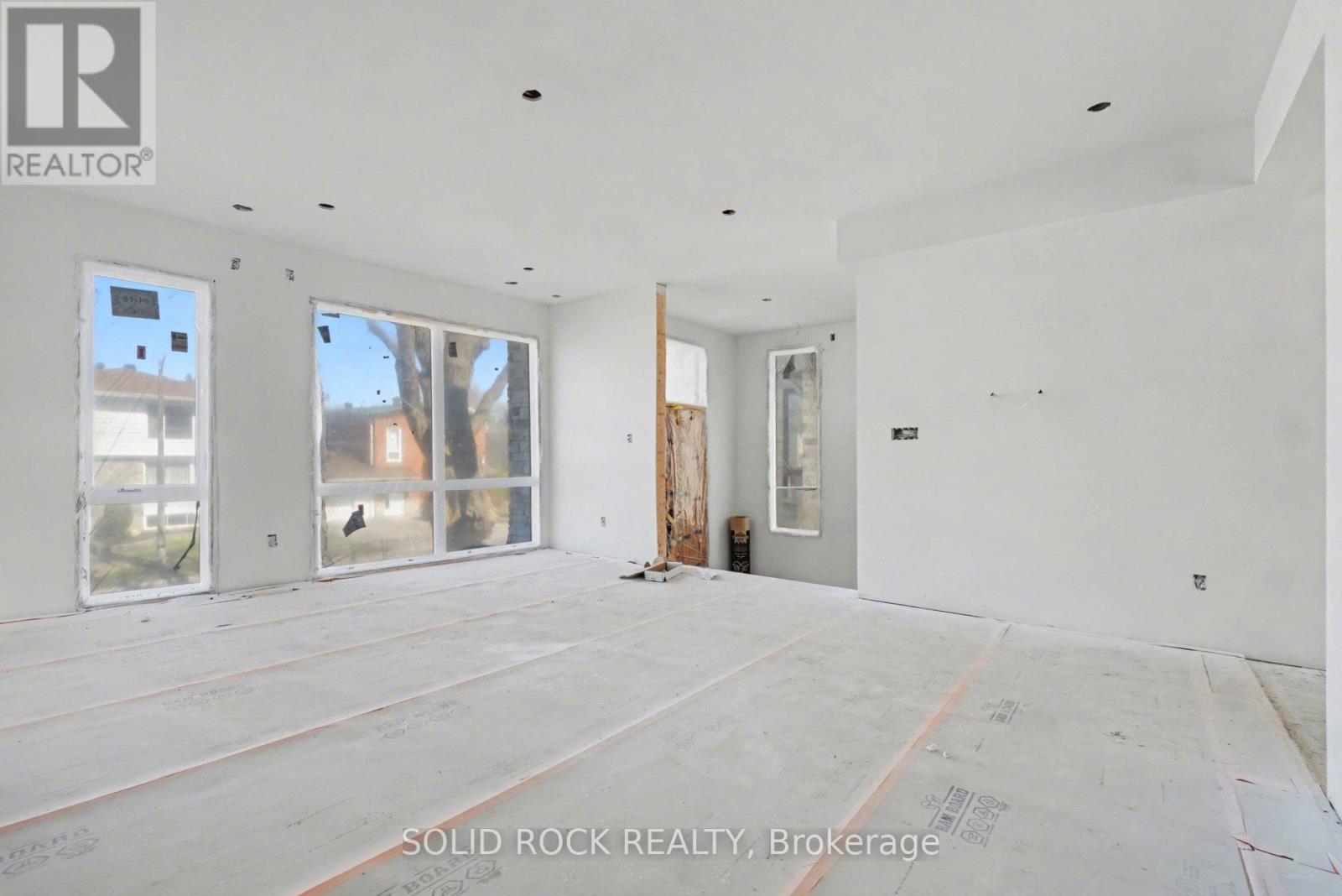 830 Alpine Avenue, Ottawa, Ontario  K2B 5R6 - Photo 2 - X13055718