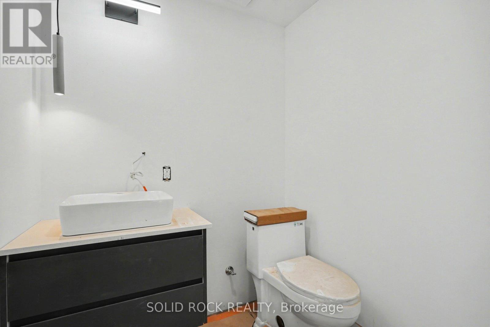 838 Alpine Avenue, Ottawa, Ontario  K2B 5R6 - Photo 13 - X13055724