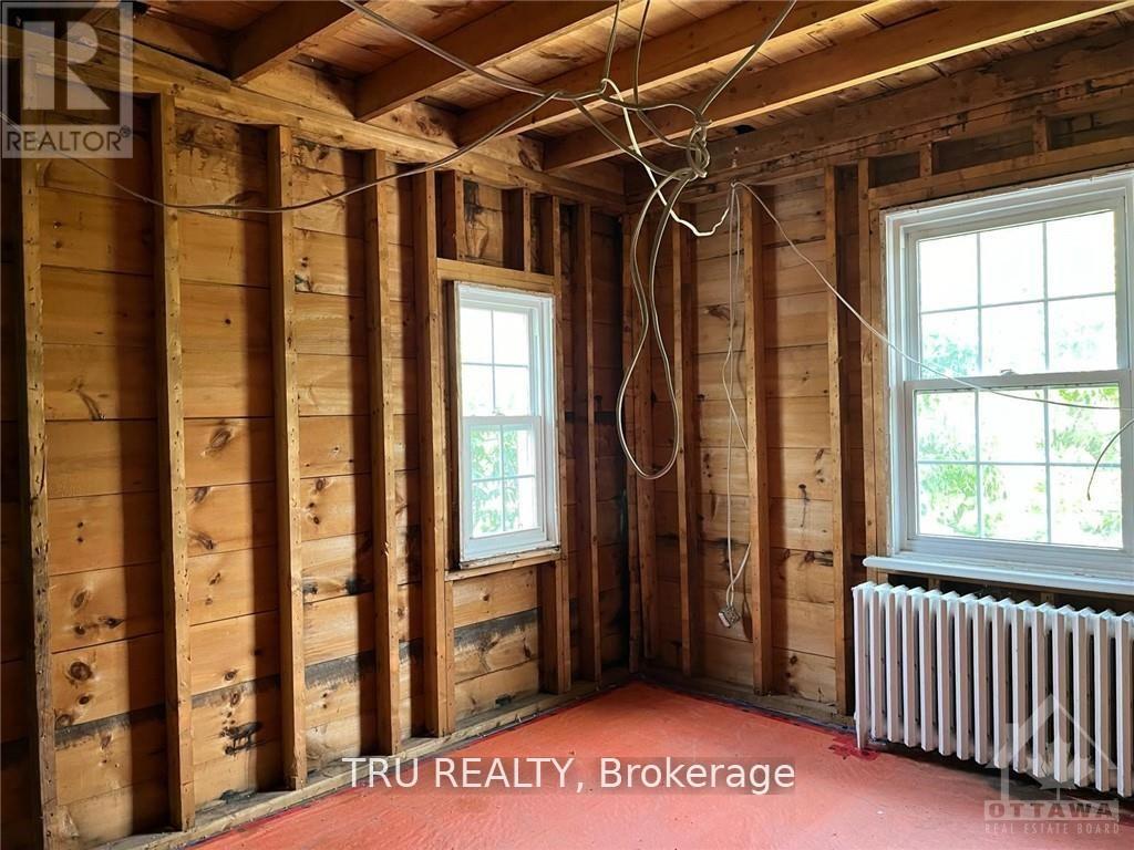 102 Putman Avenue, Ottawa, Ontario  K1M 1Z6 - Photo 11 - X13056052