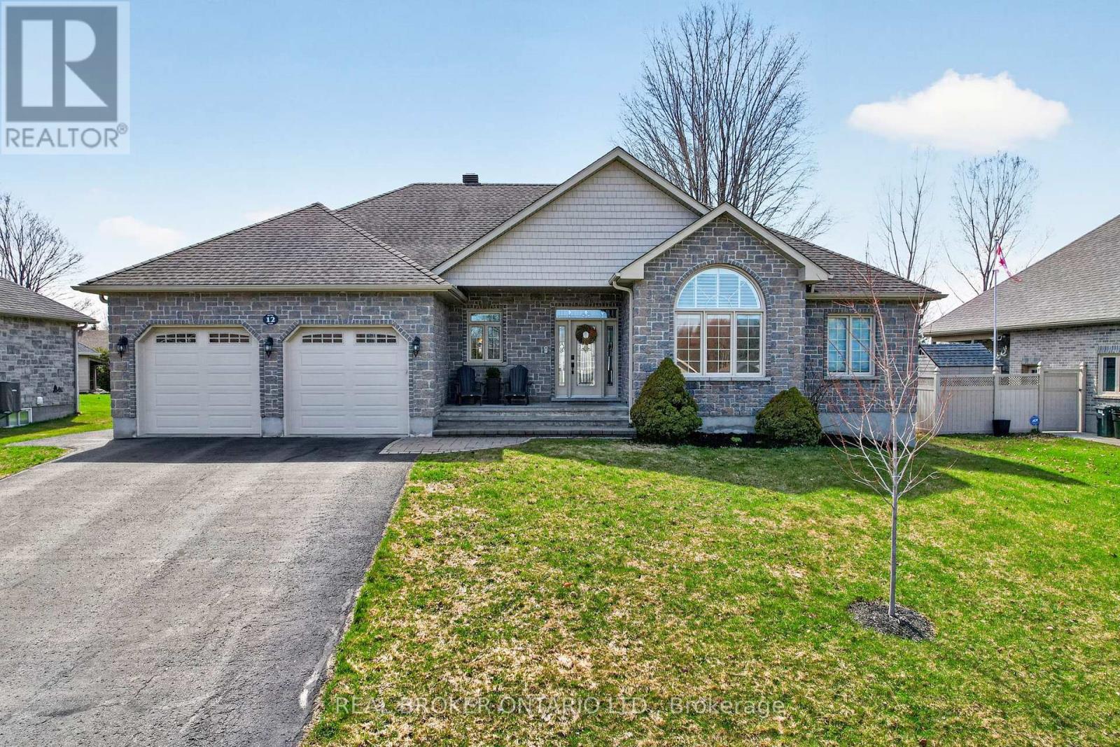 12 PENNY LANE, South Stormont, Ontario