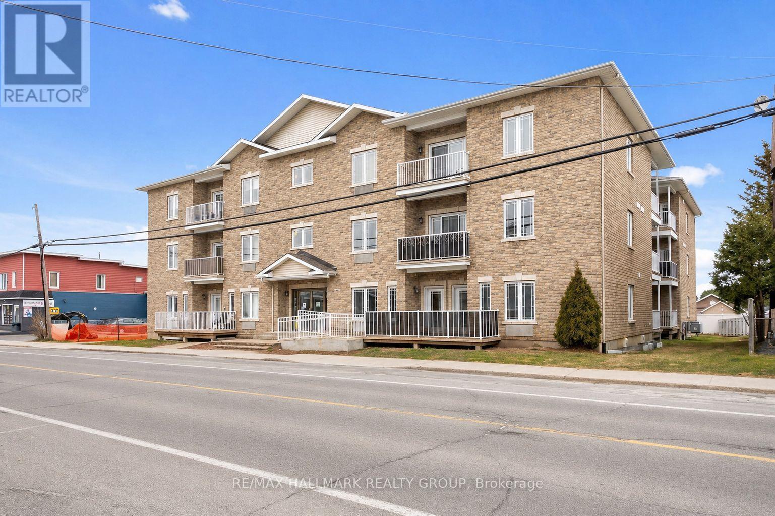 208 - 1026 LAURIER STREET, Clarence-Rockland, Ontario