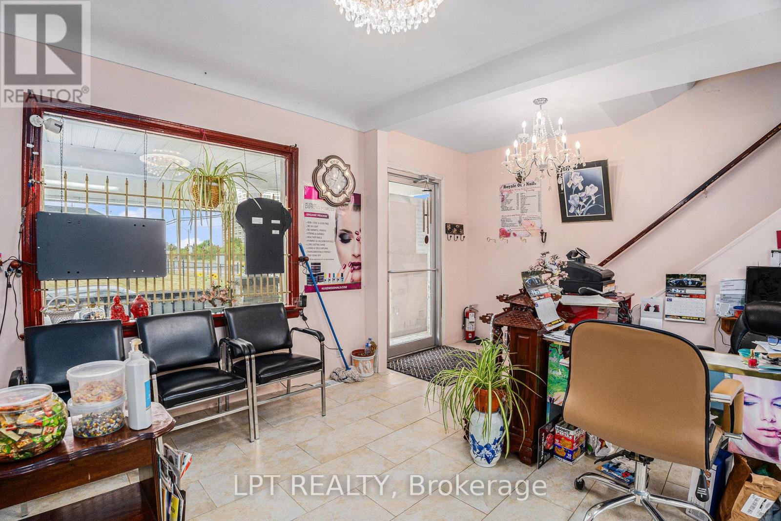 257 Parkdale Avenue, Ottawa, Ontario  K1Y 1G1 - Photo 3 - X13057604