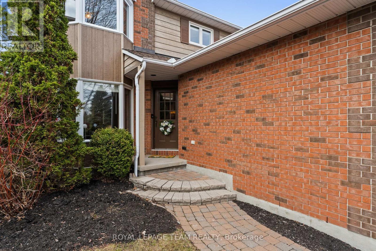 195 Walden Drive, Ottawa, Ontario  K2K 2K7 - Photo 3 - X13057944