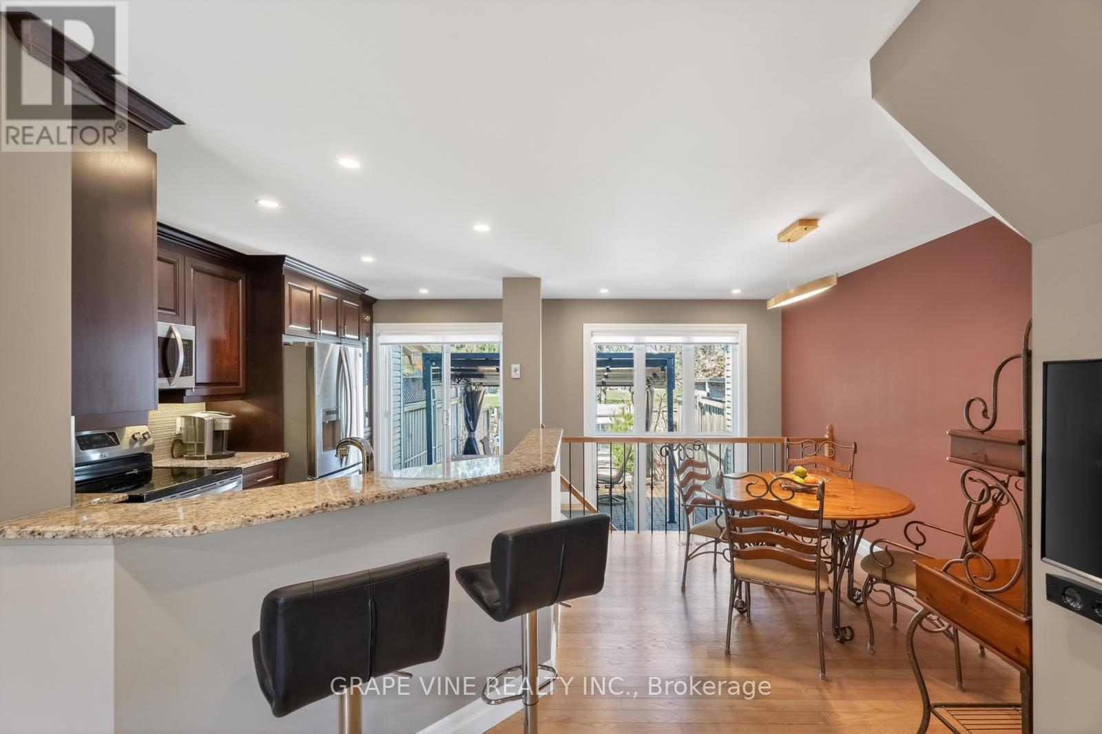 142 College Circle, Ottawa, Ontario  K1K 4S1 - Photo 10 - X13058072