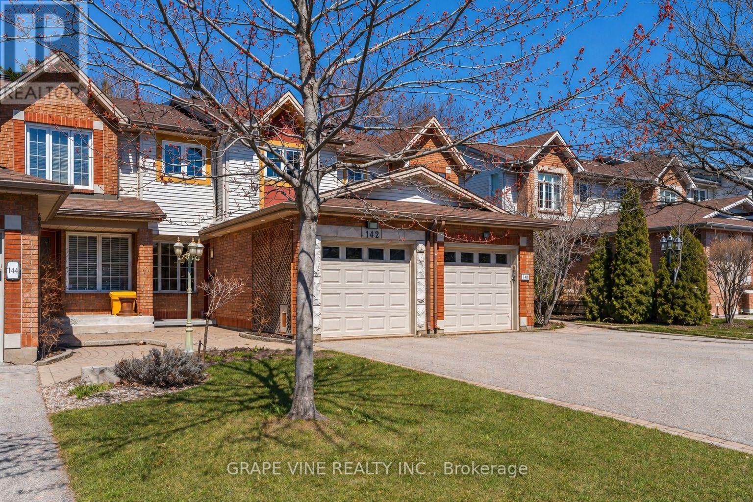 142 College Circle, Ottawa, Ontario  K1K 4S1 - Photo 2 - X13058072