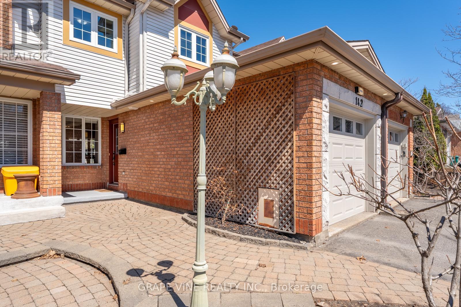 142 College Circle, Ottawa, Ontario  K1K 4S1 - Photo 3 - X13058072