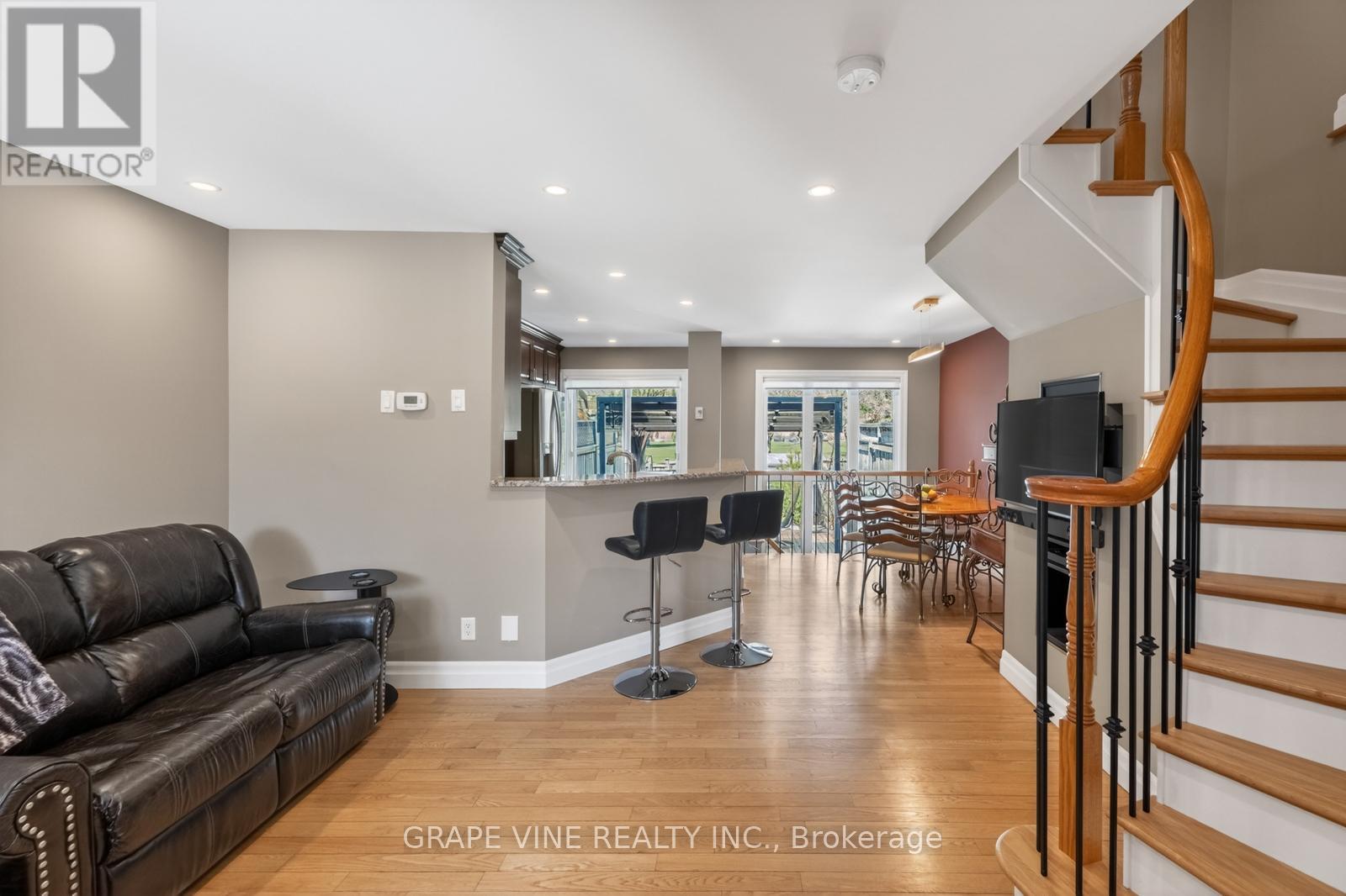 142 College Circle, Ottawa, Ontario  K1K 4S1 - Photo 6 - X13058072