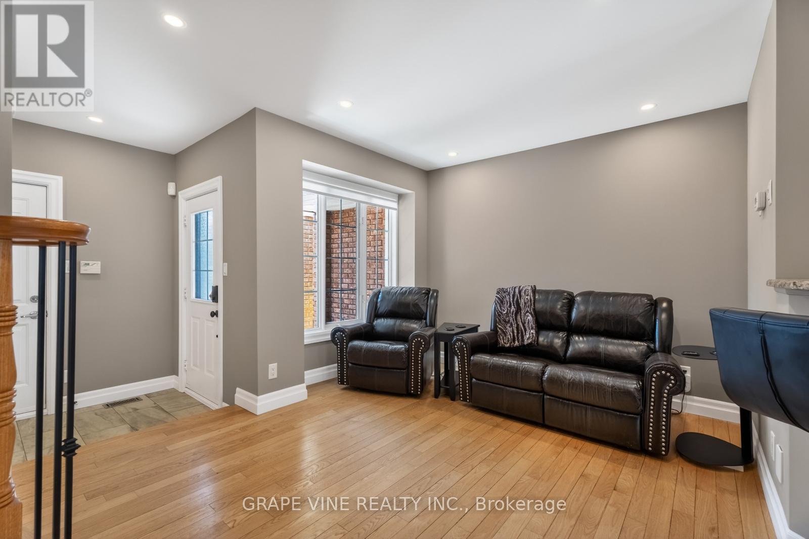 142 College Circle, Ottawa, Ontario  K1K 4S1 - Photo 9 - X13058072