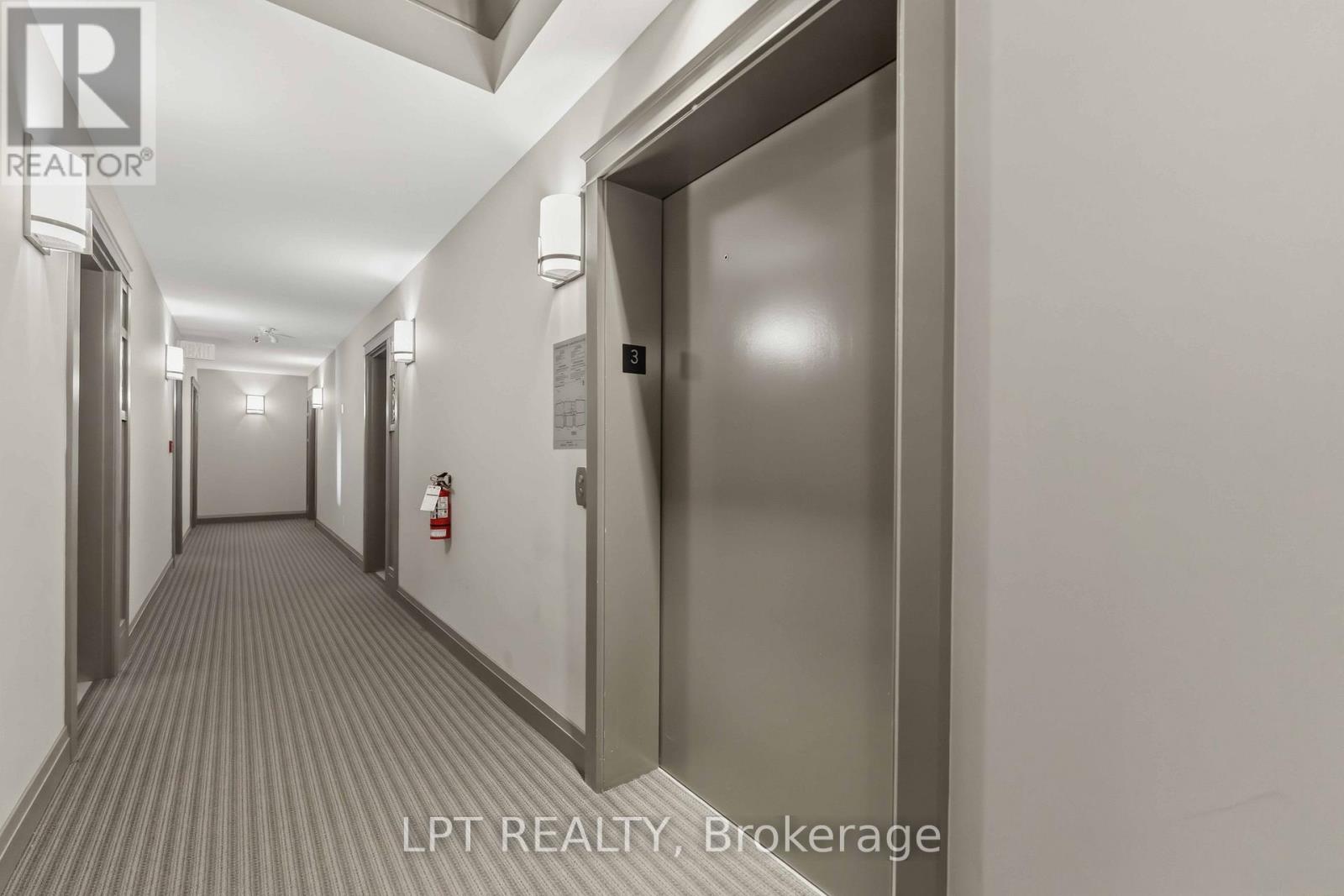 301 - 755 Beauparc Private, Ottawa, Ontario  K1J 0B5 - Photo 3 - X13058080