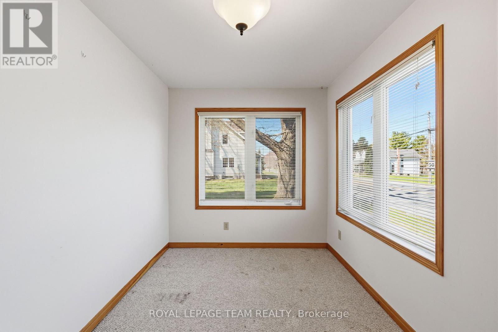 12106 Lakeshore Drive, South Dundas, Ontario  K0C 1X0 - Photo 17 - X13058378