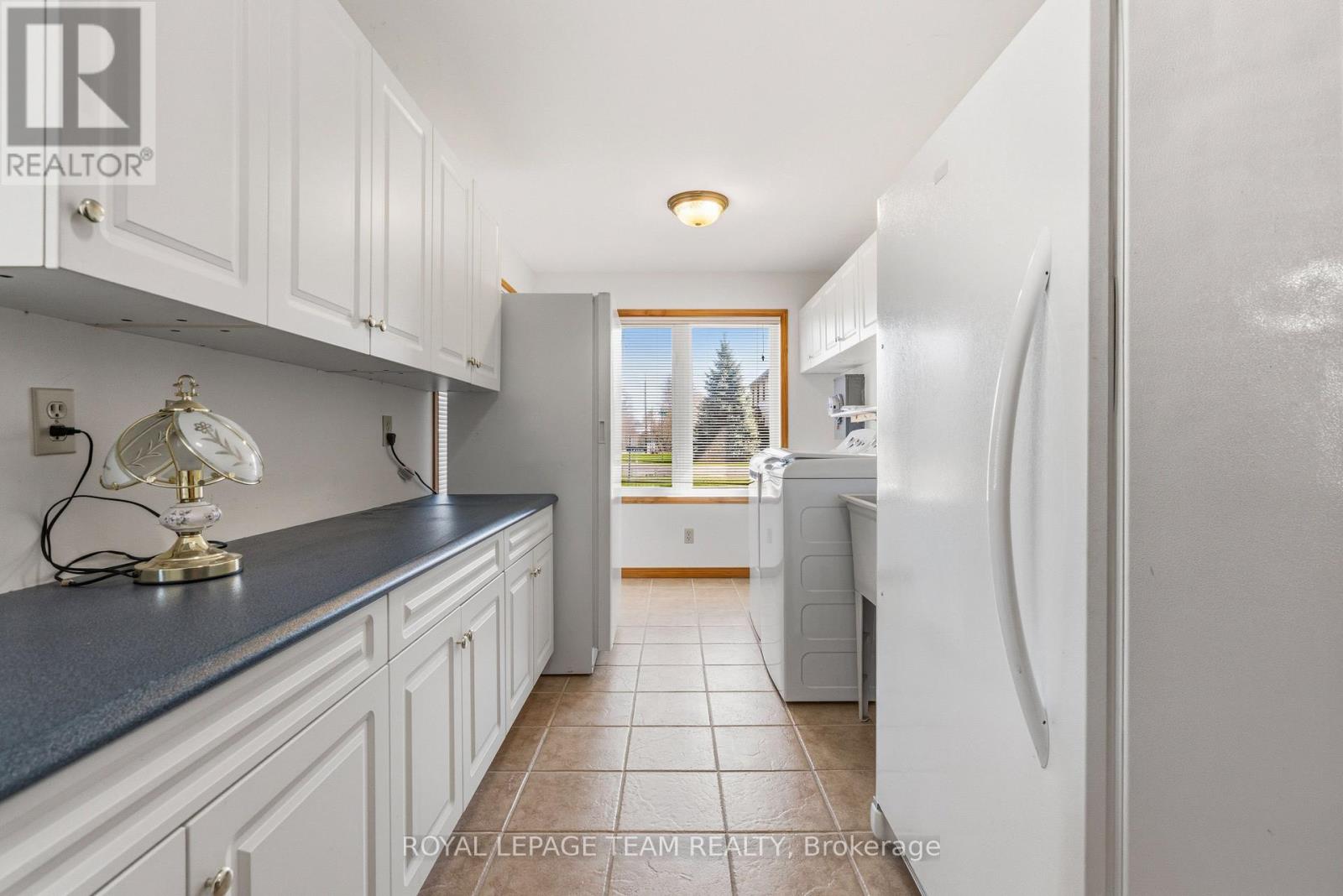 12106 Lakeshore Drive, South Dundas, Ontario  K0C 1X0 - Photo 20 - X13058378