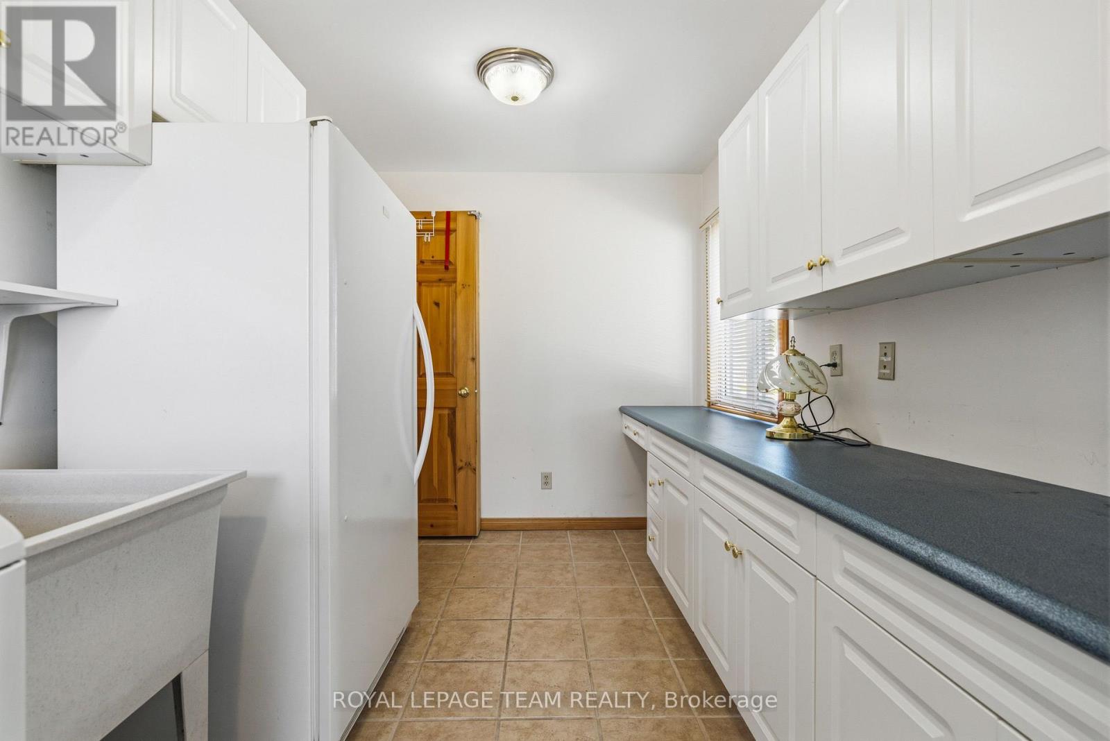 12106 Lakeshore Drive, South Dundas, Ontario  K0C 1X0 - Photo 21 - X13058378