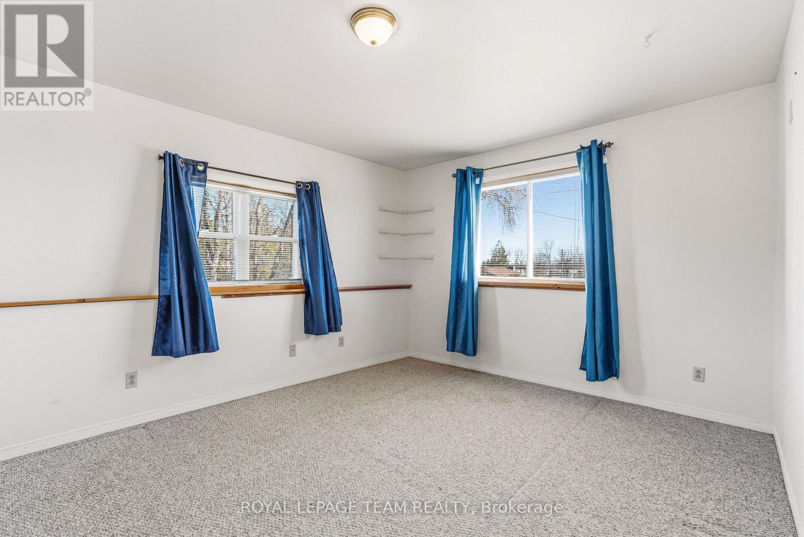 12106 Lakeshore Drive, South Dundas, Ontario  K0C 1X0 - Photo 30 - X13058378