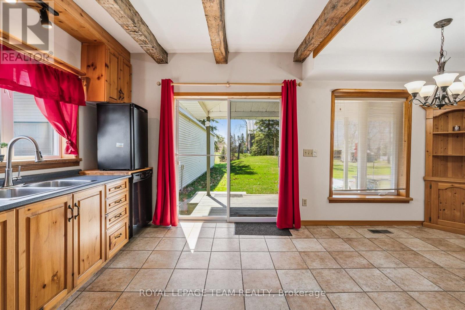 12106 Lakeshore Drive, South Dundas, Ontario  K0C 1X0 - Photo 9 - X13058378