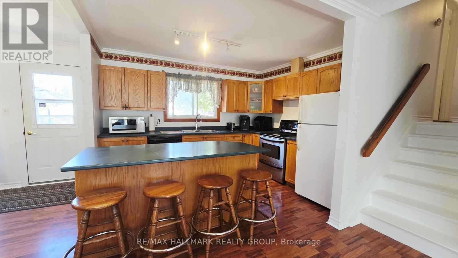 4318 Stonecrest Road, Ottawa, Ontario  K0A 3M0 - Photo 8 - X13059210