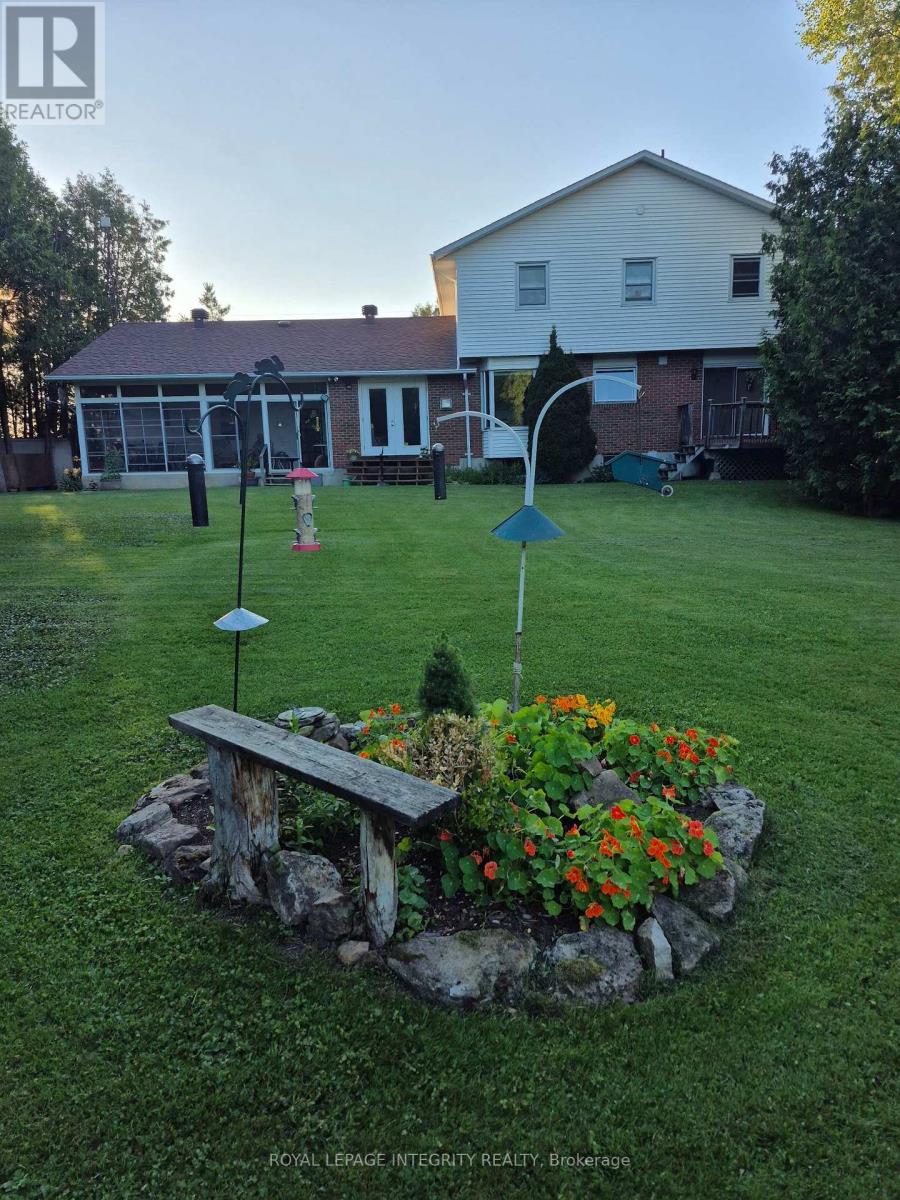307 Ferguson Tetlock Road, Montague, Ontario  K7A 4S4 - Photo 10 - X13059384