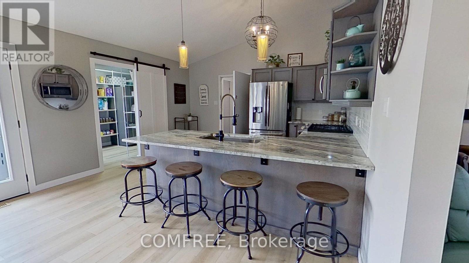 1 Starlight Lane, Thames Centre, Ontario  N0L 1G5 - Photo 8 - X13060332