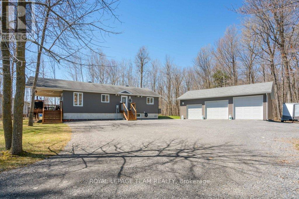 15065 Concession 3-4 Road, North Stormont, Ontario  K0C 1K0 - Photo 3 - X13060406